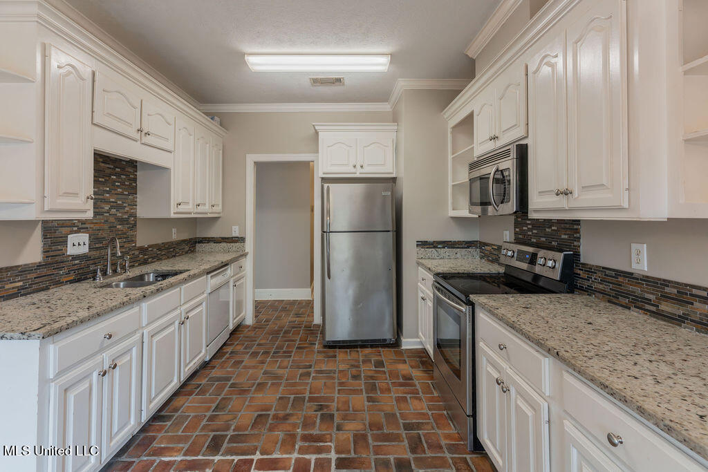 331 Cypress Creek Road