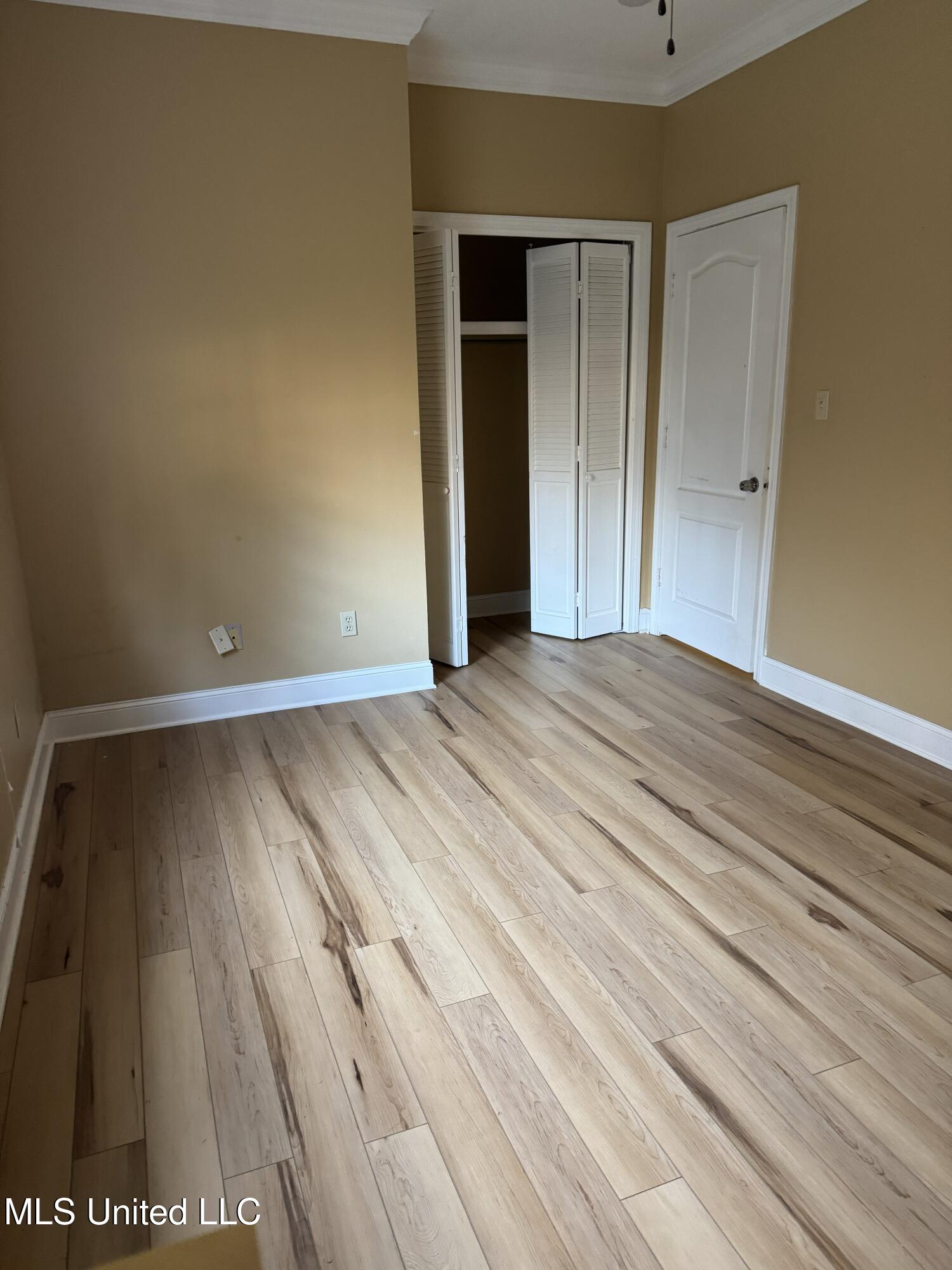 204 Lake Forest Lane