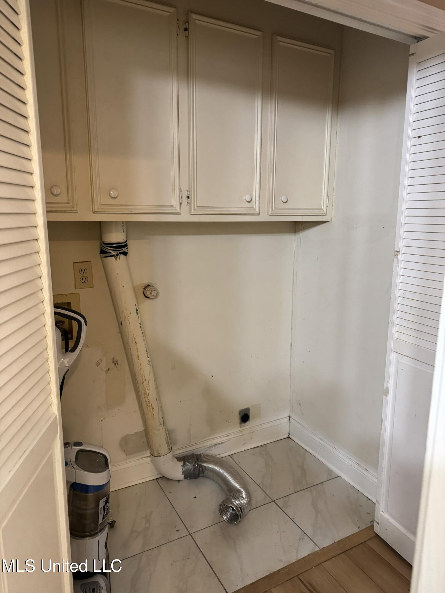 204 Lake Forest Lane