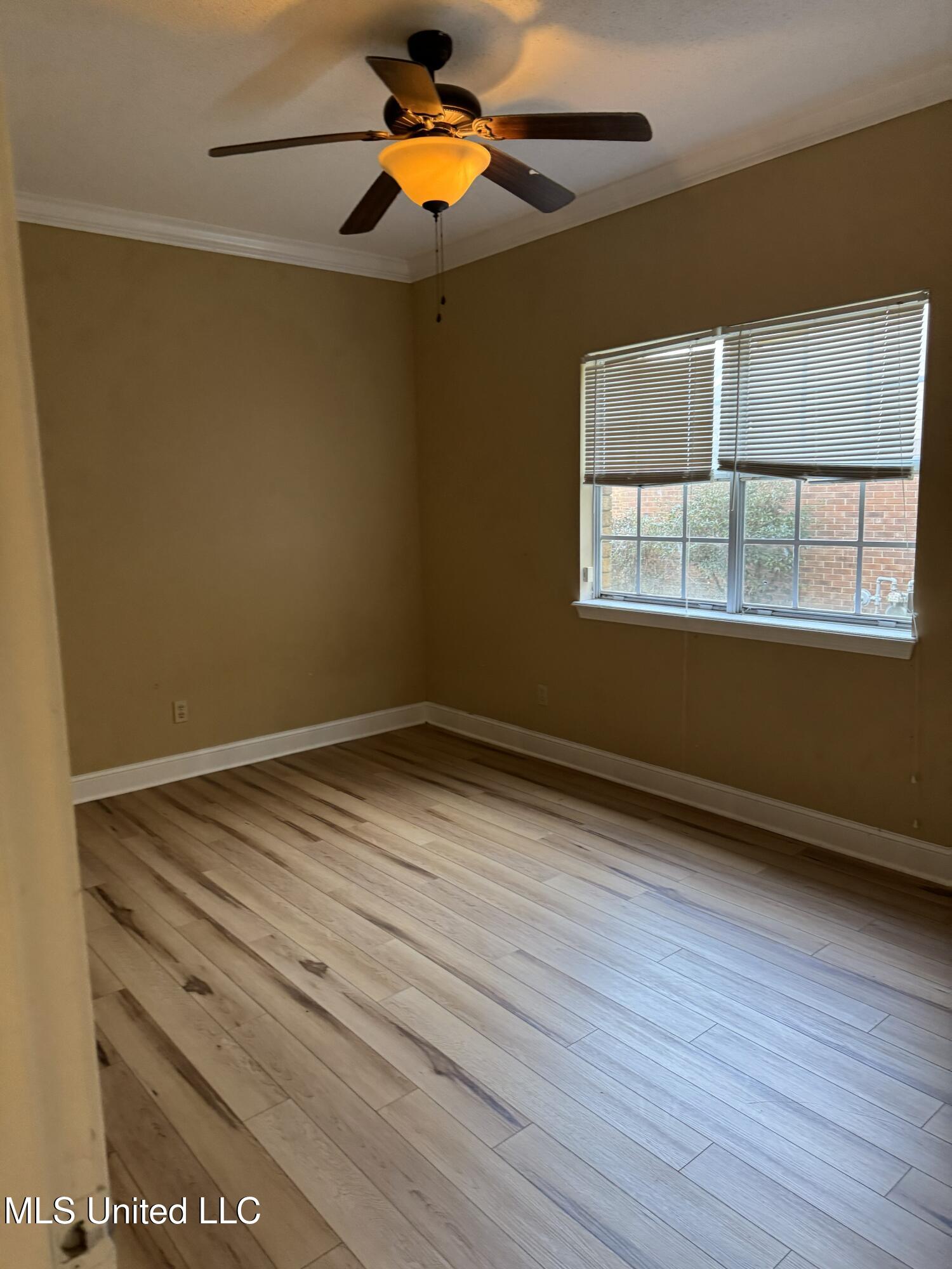 204 Lake Forest Lane