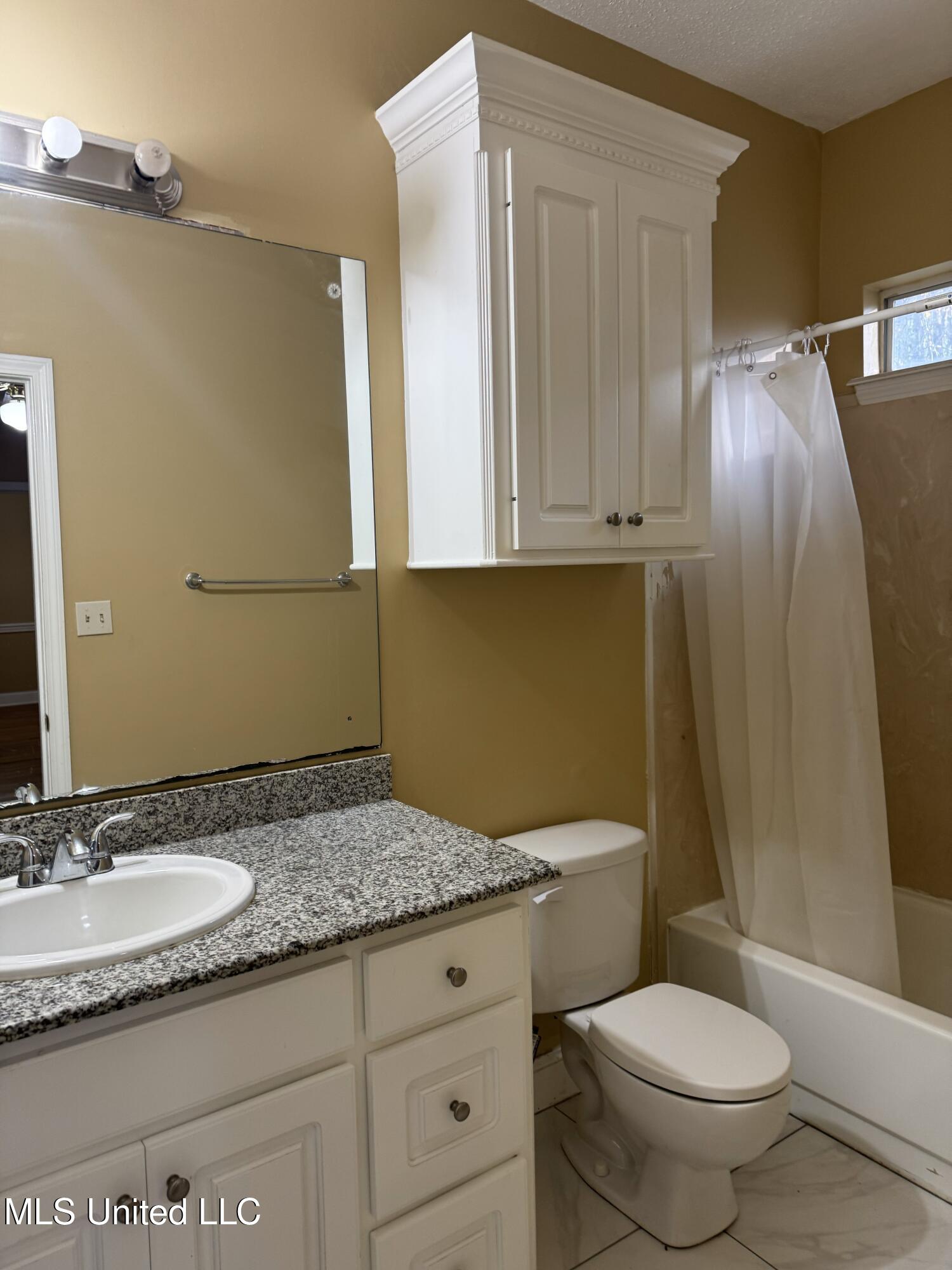 204 Lake Forest Lane