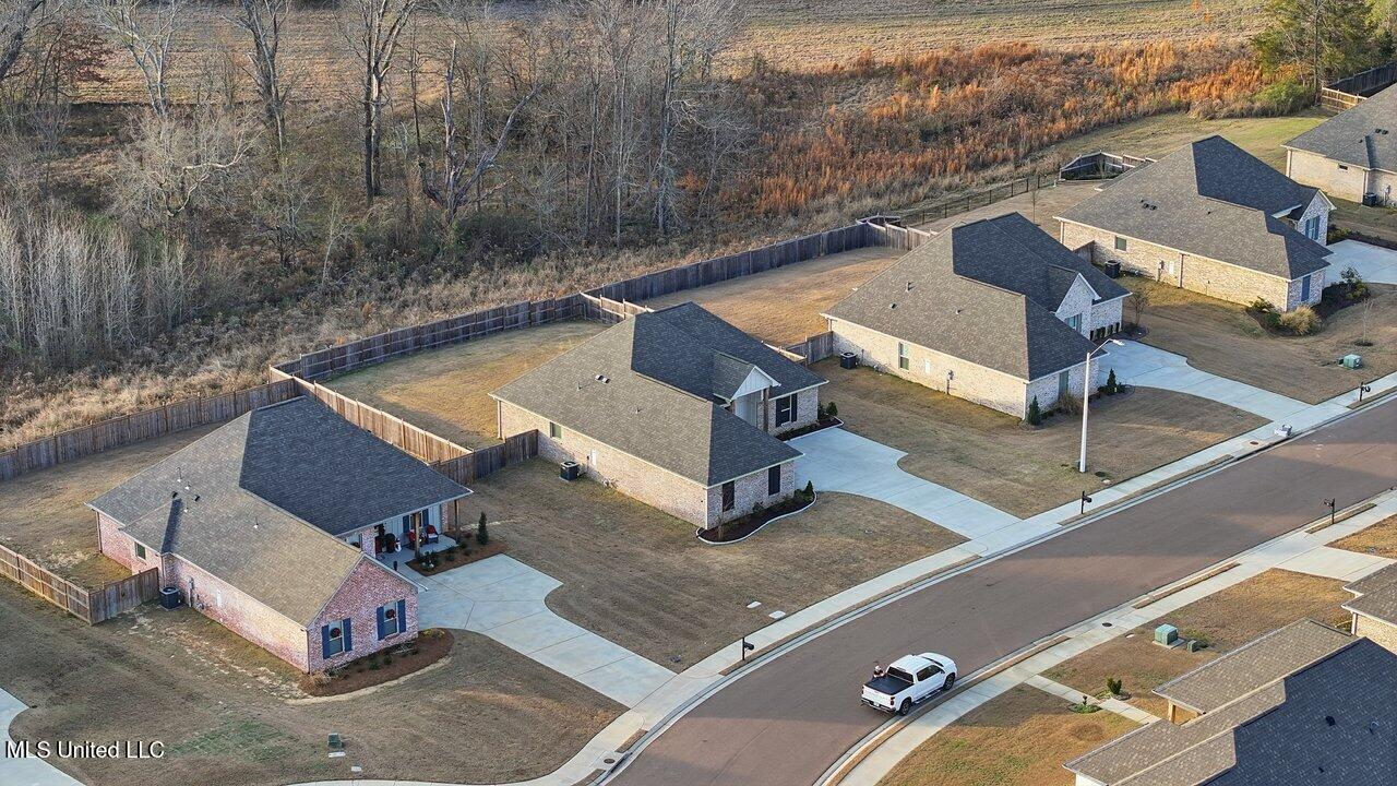 180 Catherine Boulevard