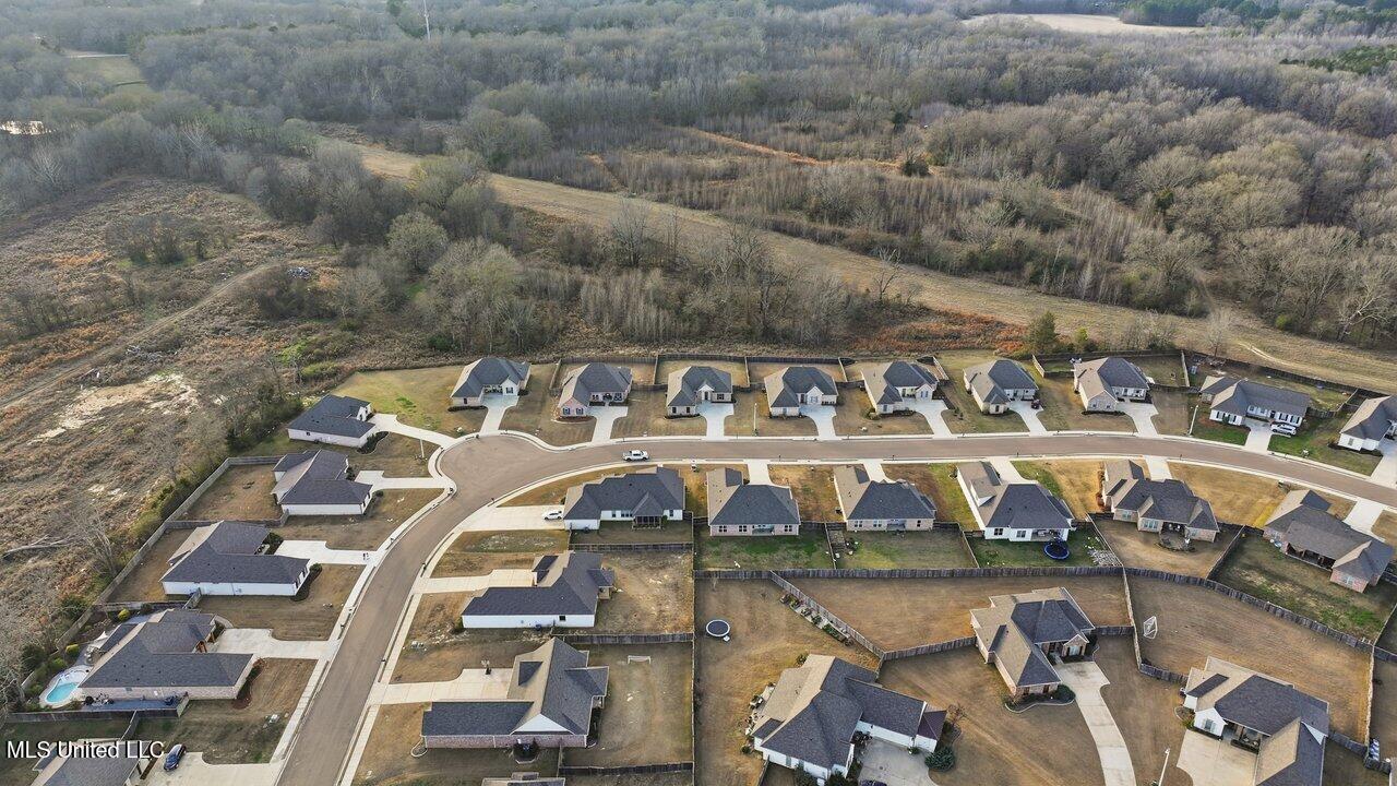 180 Catherine Boulevard