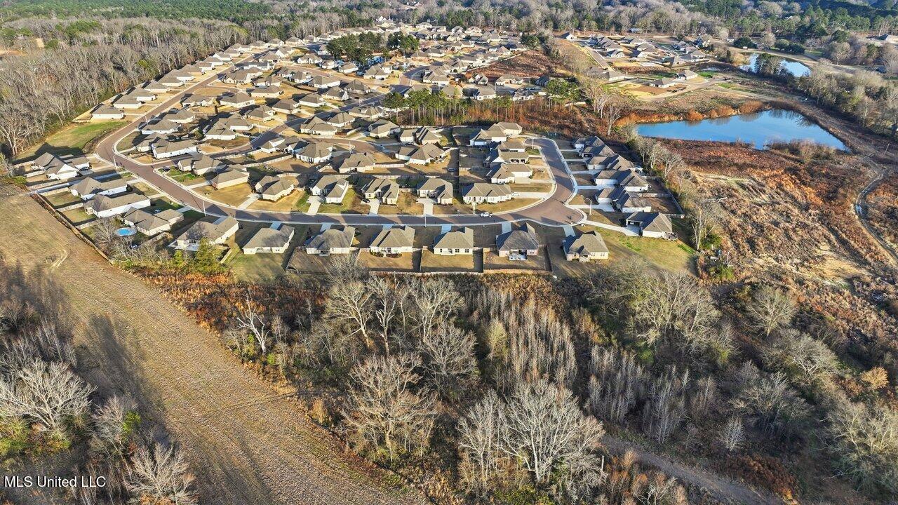 180 Catherine Boulevard