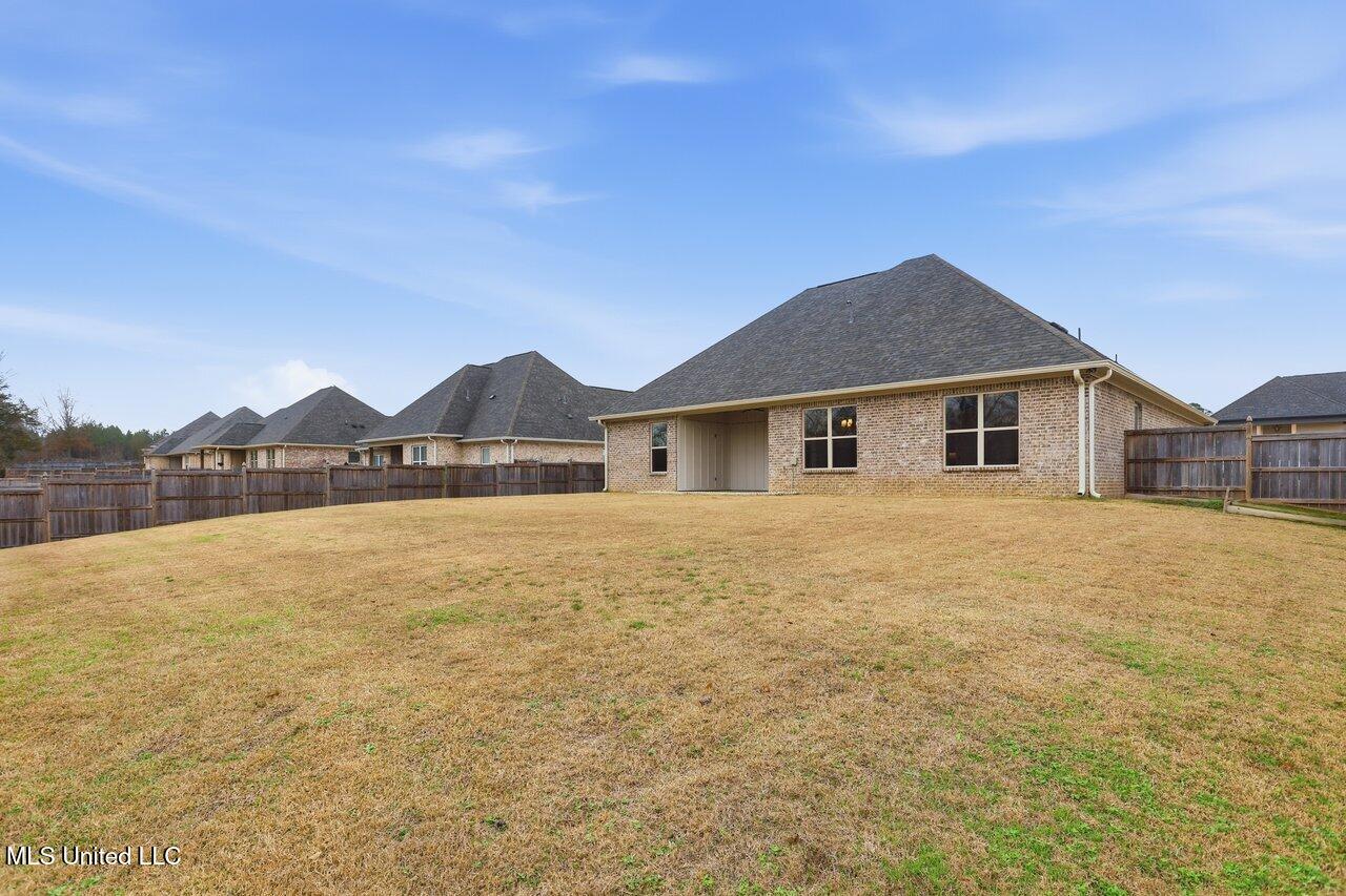 180 Catherine Boulevard