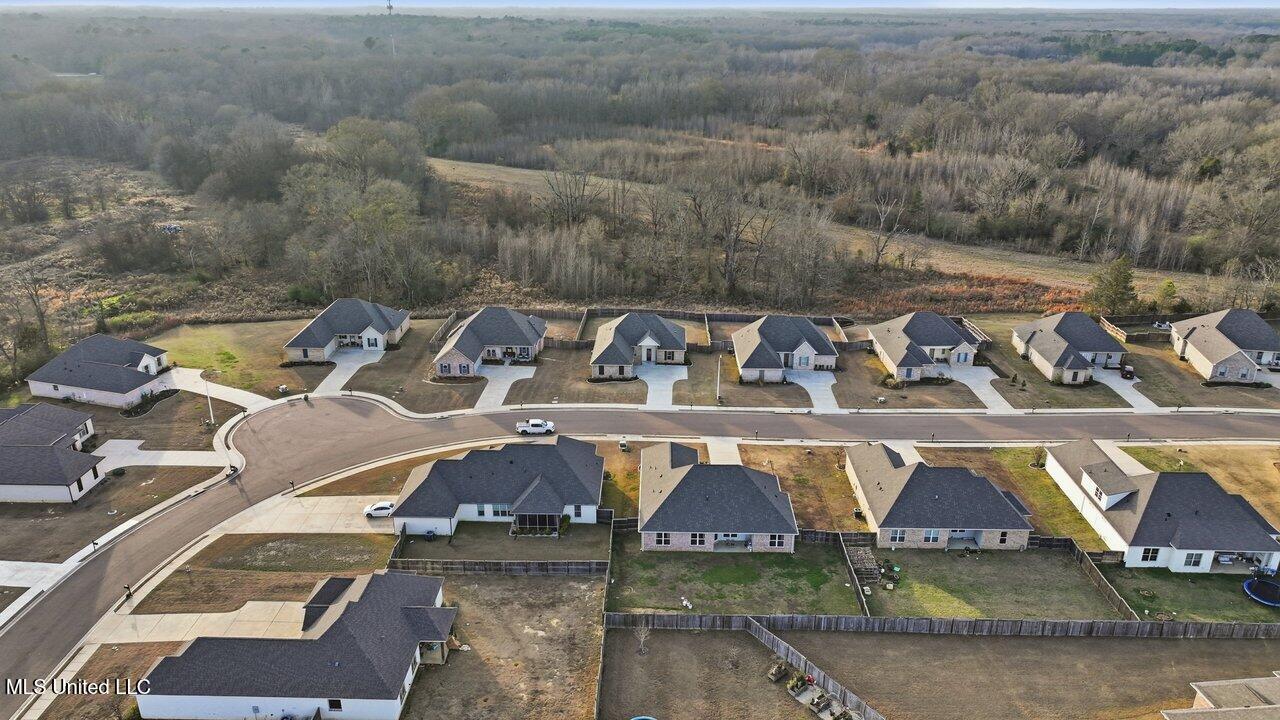 180 Catherine Boulevard