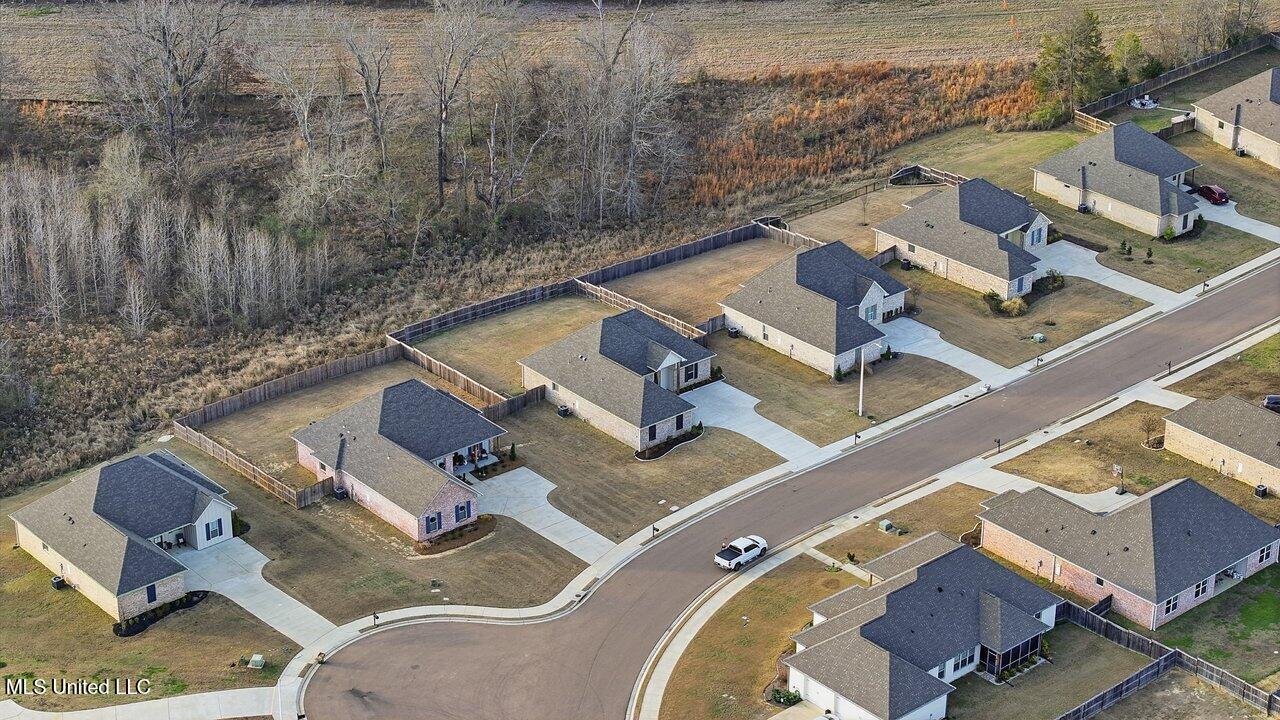 180 Catherine Boulevard