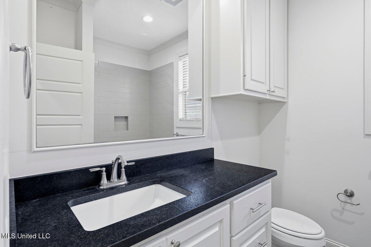 180 Catherine Boulevard