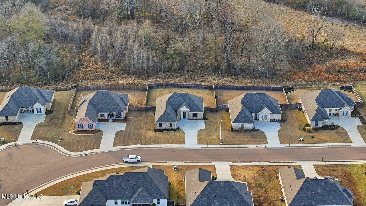 180 Catherine Boulevard