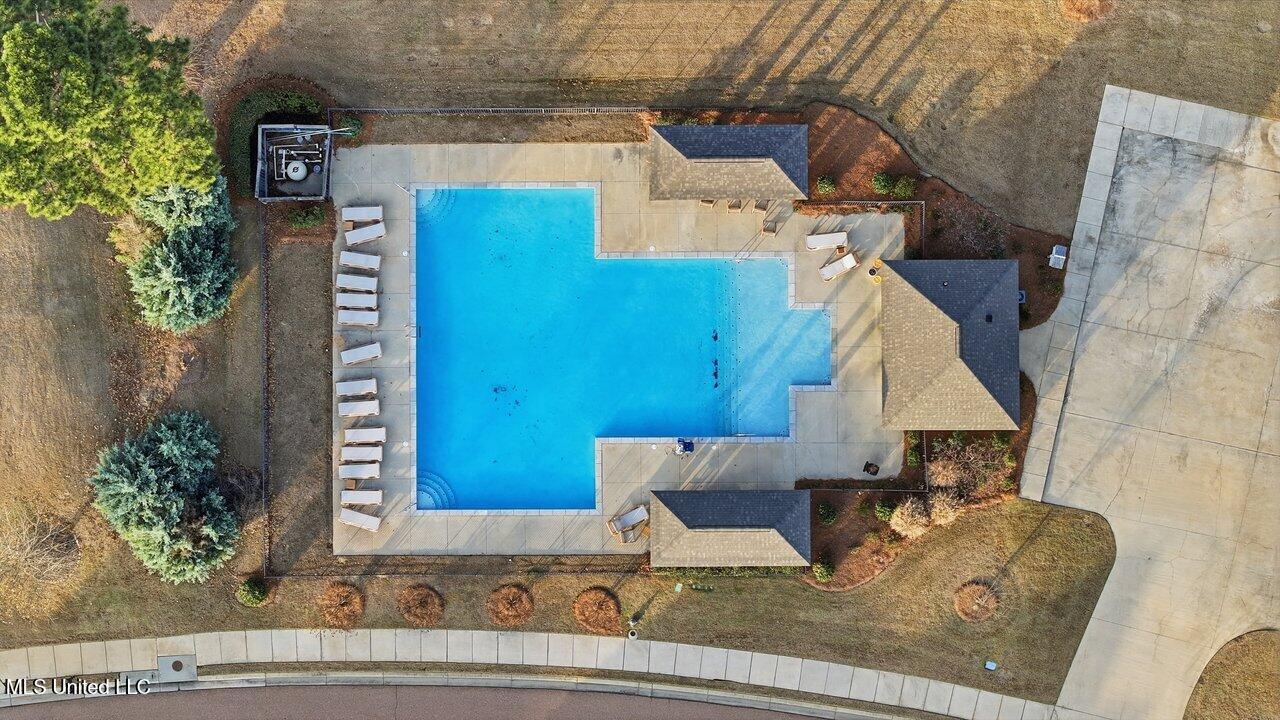 180 Catherine Boulevard