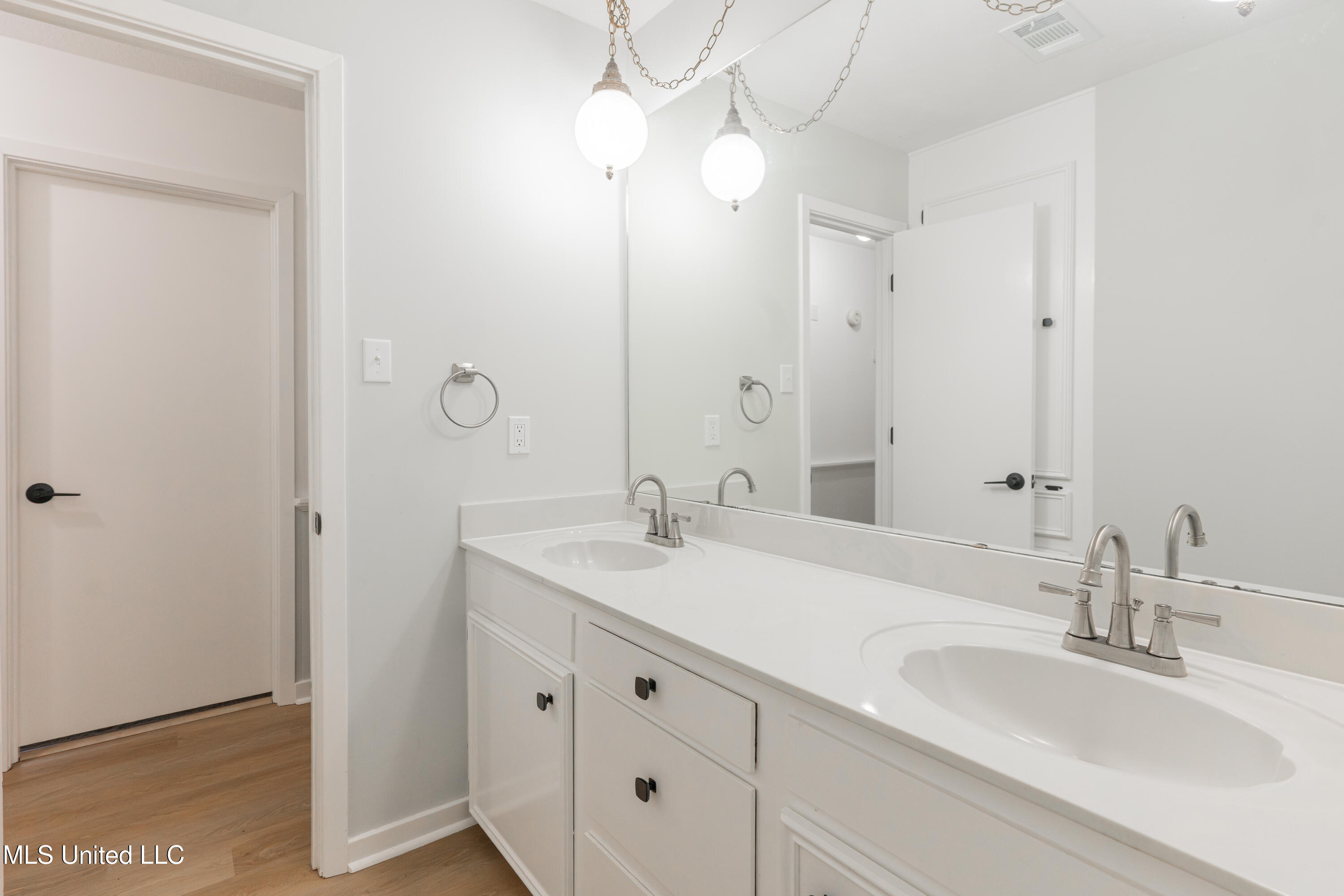 5285 Williamson Road