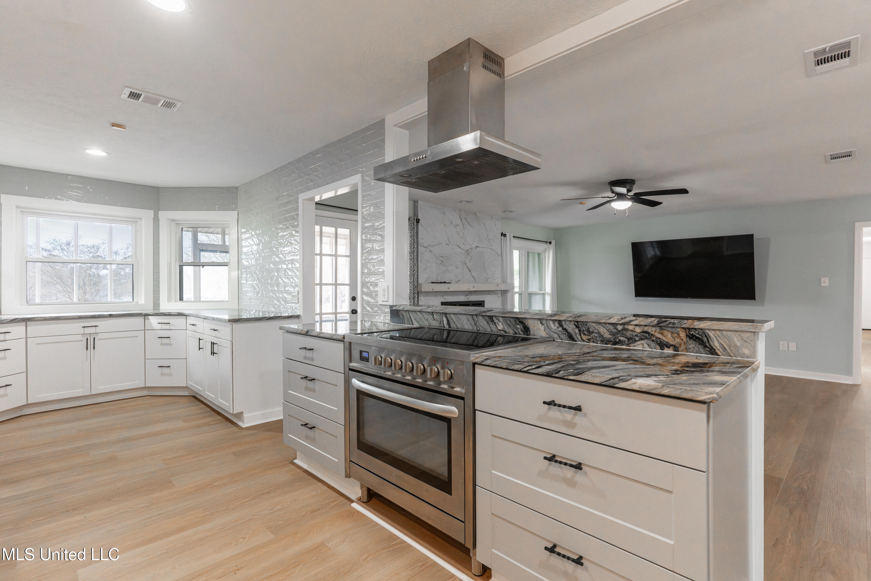 5285 Williamson Road