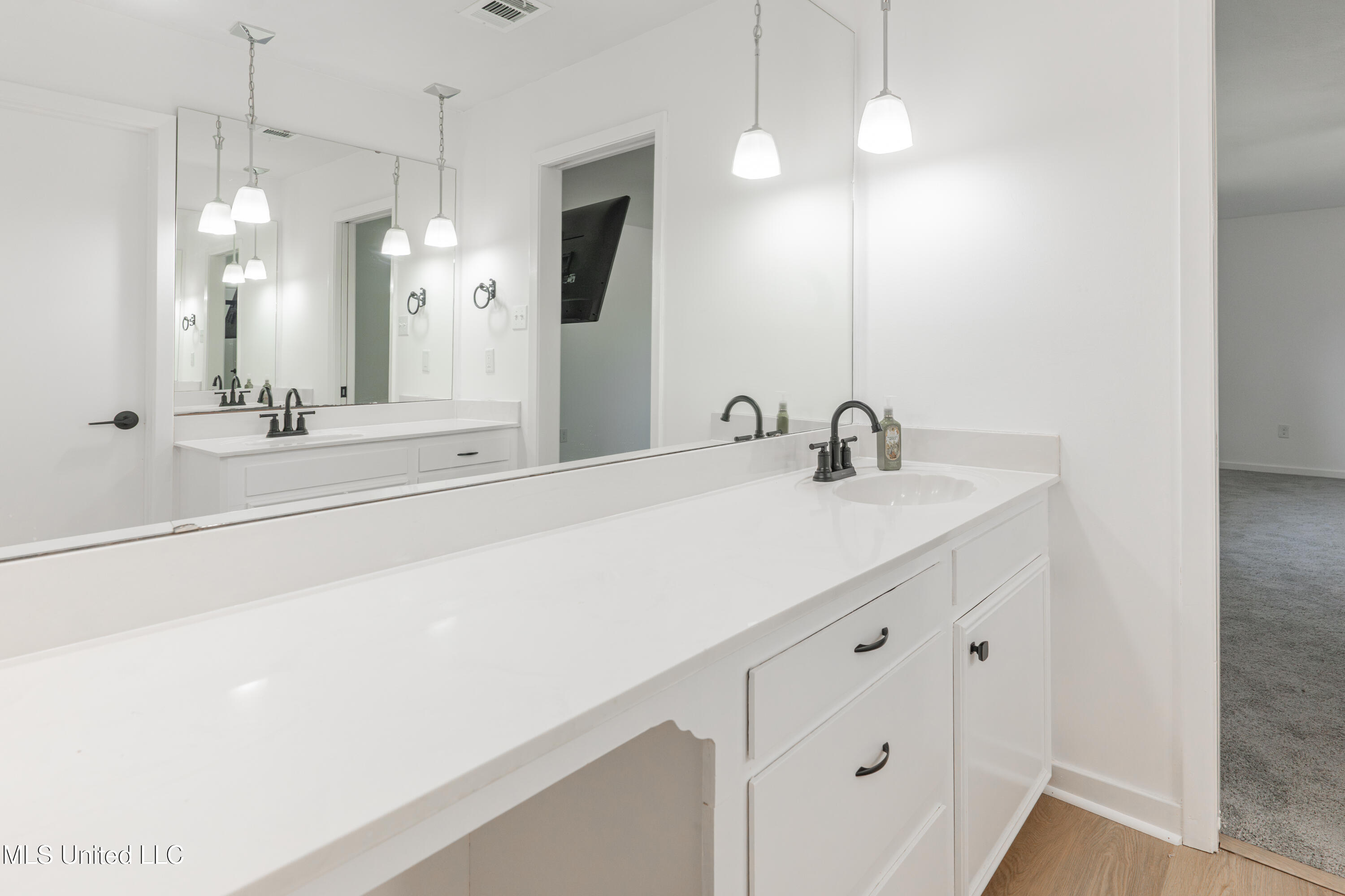 5285 Williamson Road