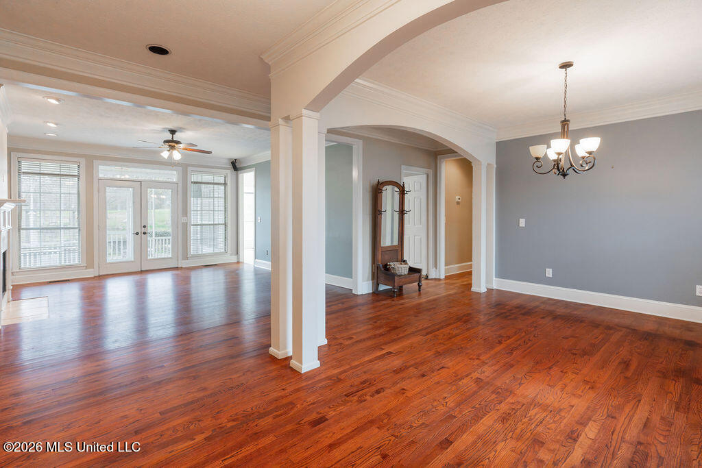 102 Hickory Hills Drive