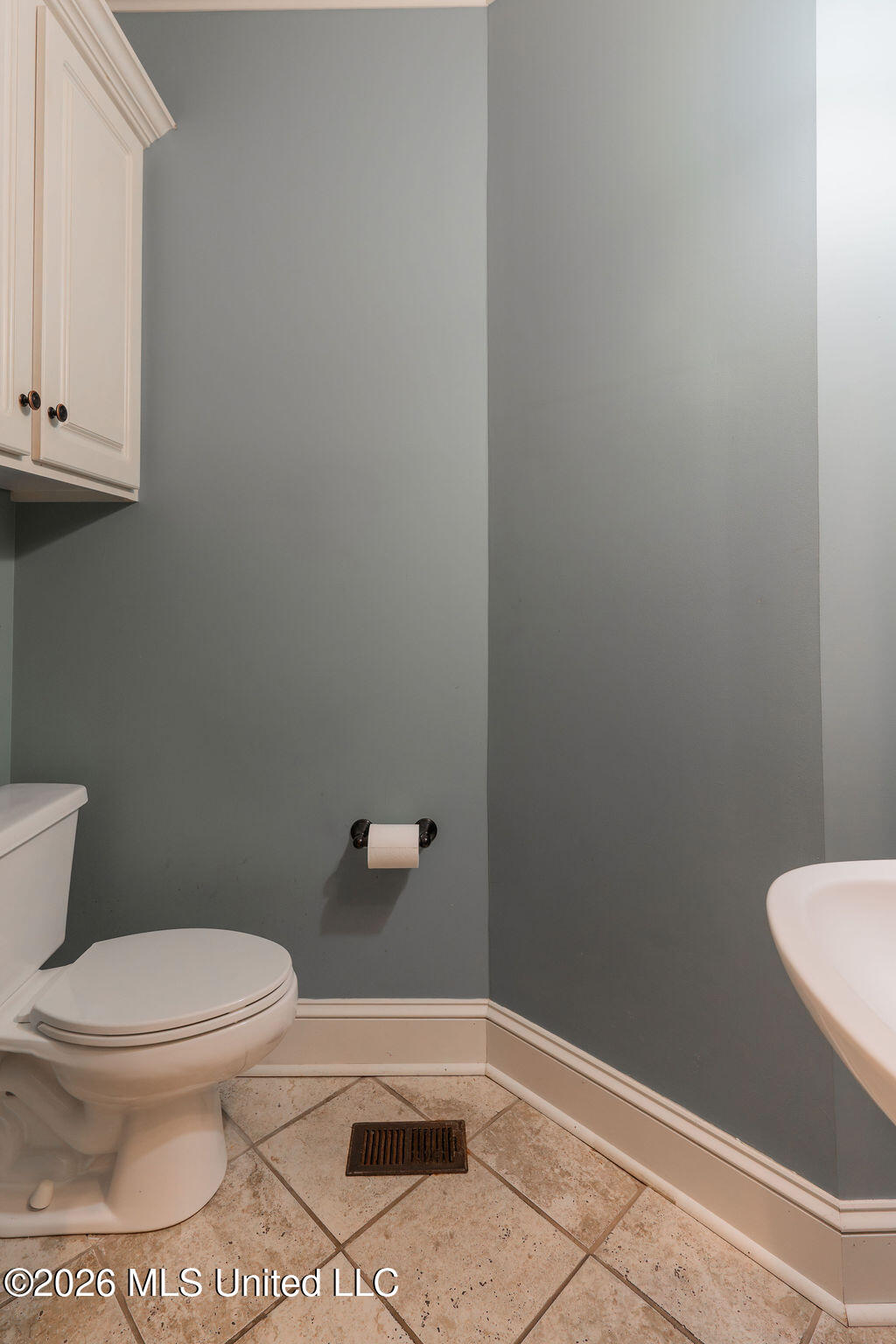 102 Hickory Hills Drive