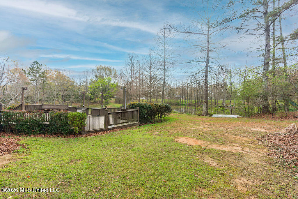 102 Hickory Hills Drive