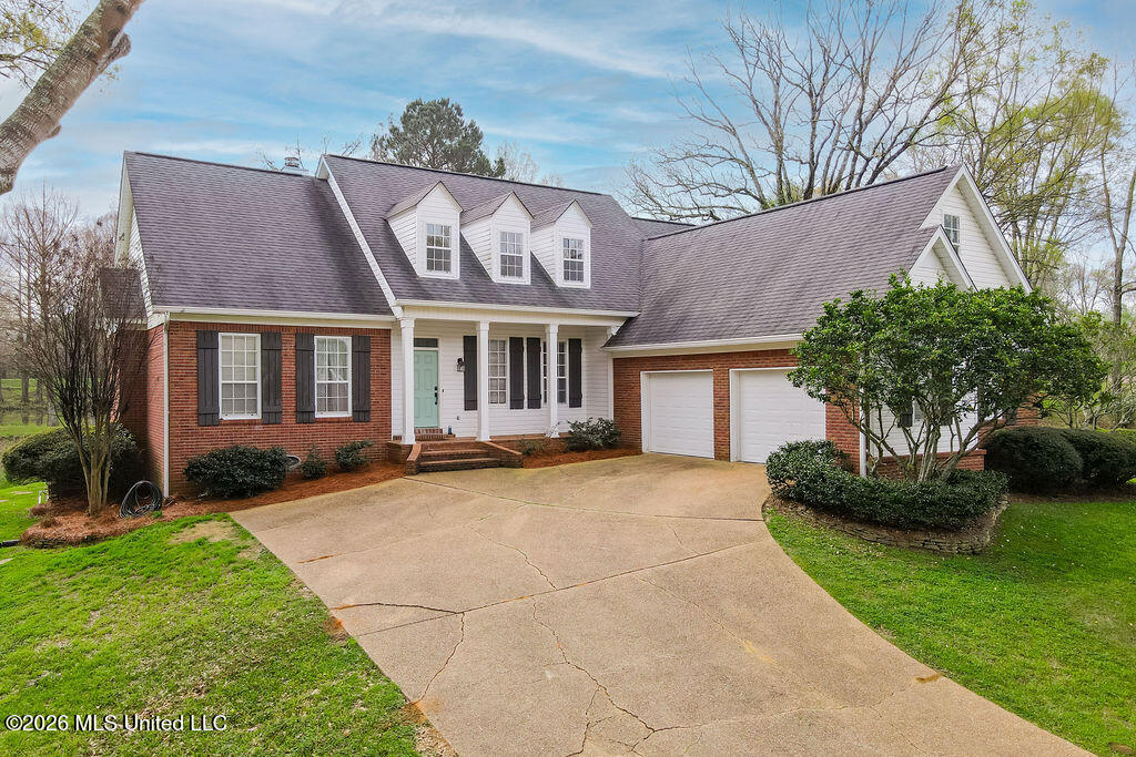 102 Hickory Hills Drive