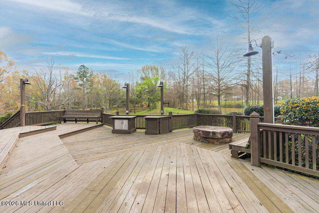 102 Hickory Hills Drive