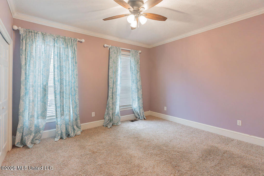 102 Hickory Hills Drive