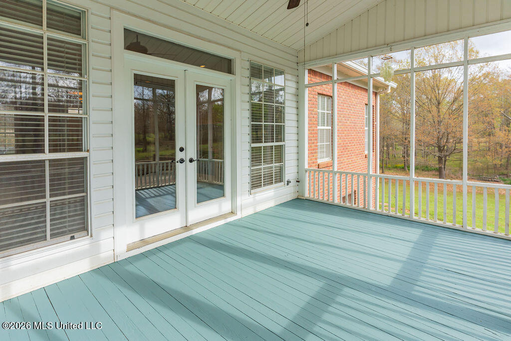 102 Hickory Hills Drive