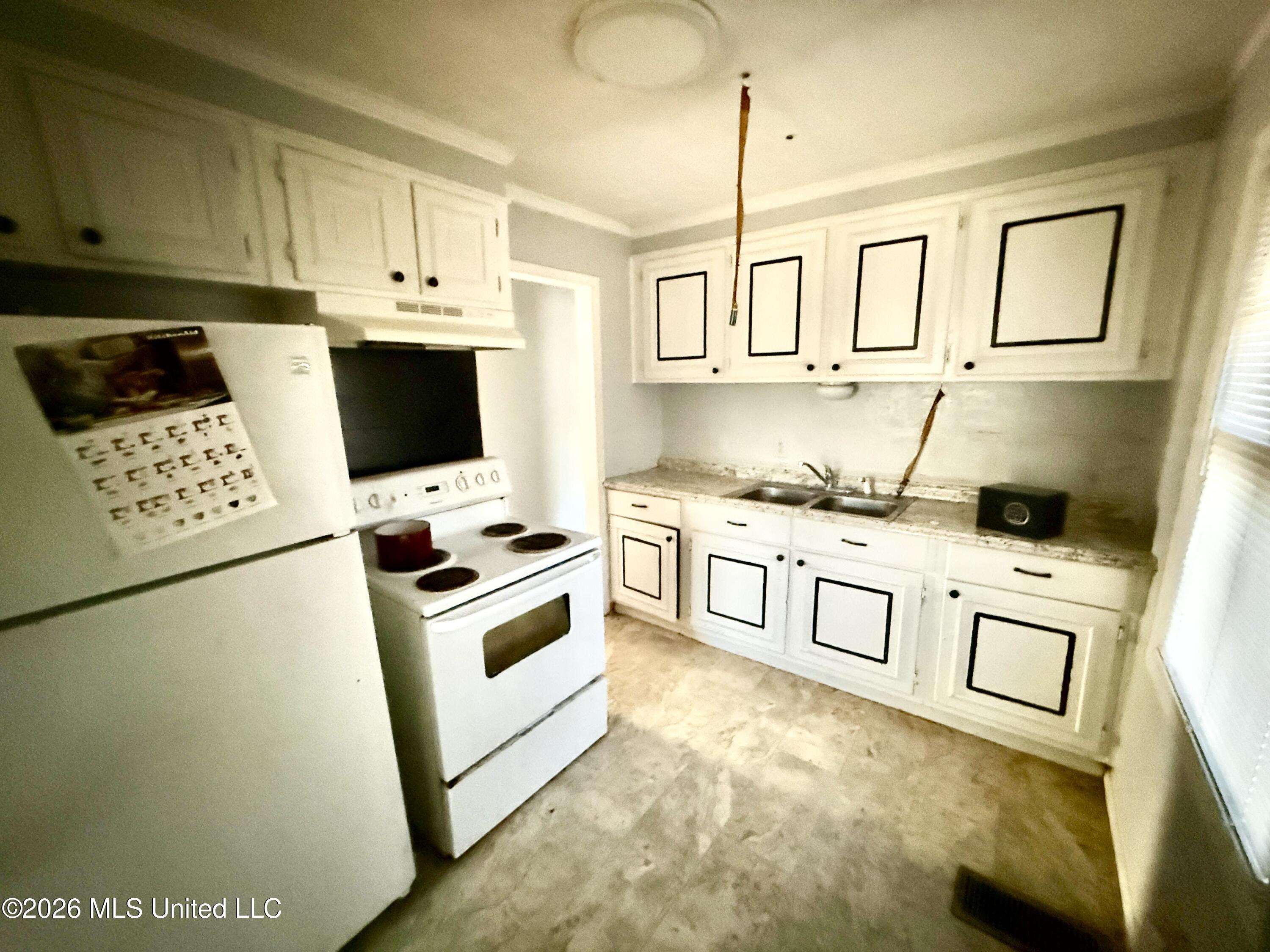 2607 Brookwood Drive