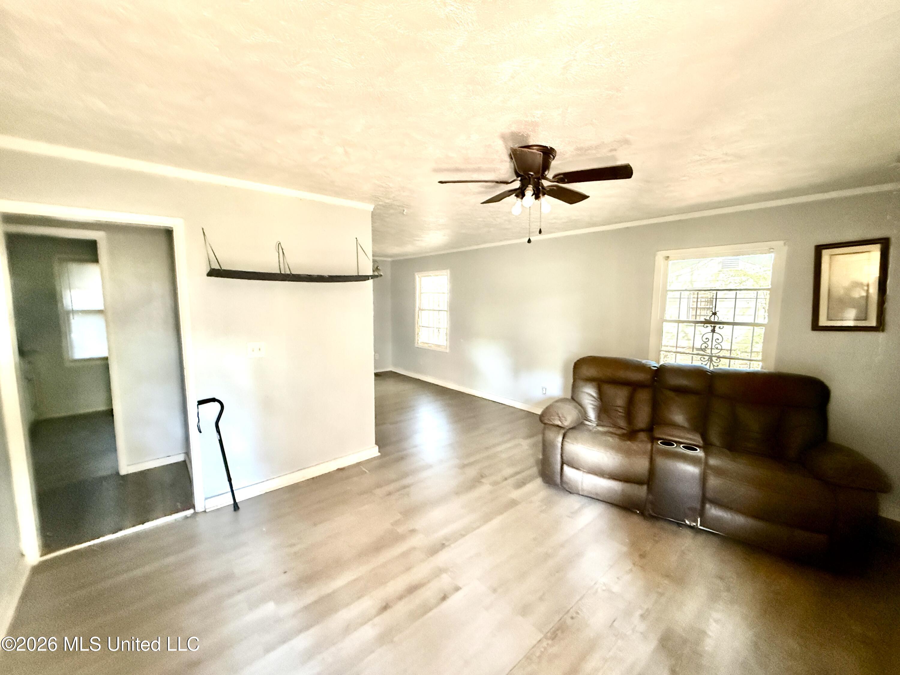 2607 Brookwood Drive