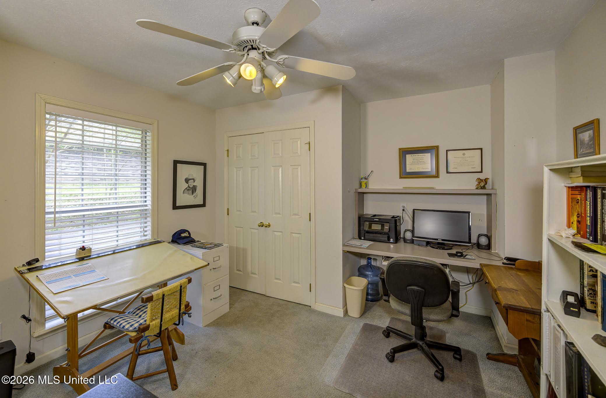 806 Winding Hills Drive