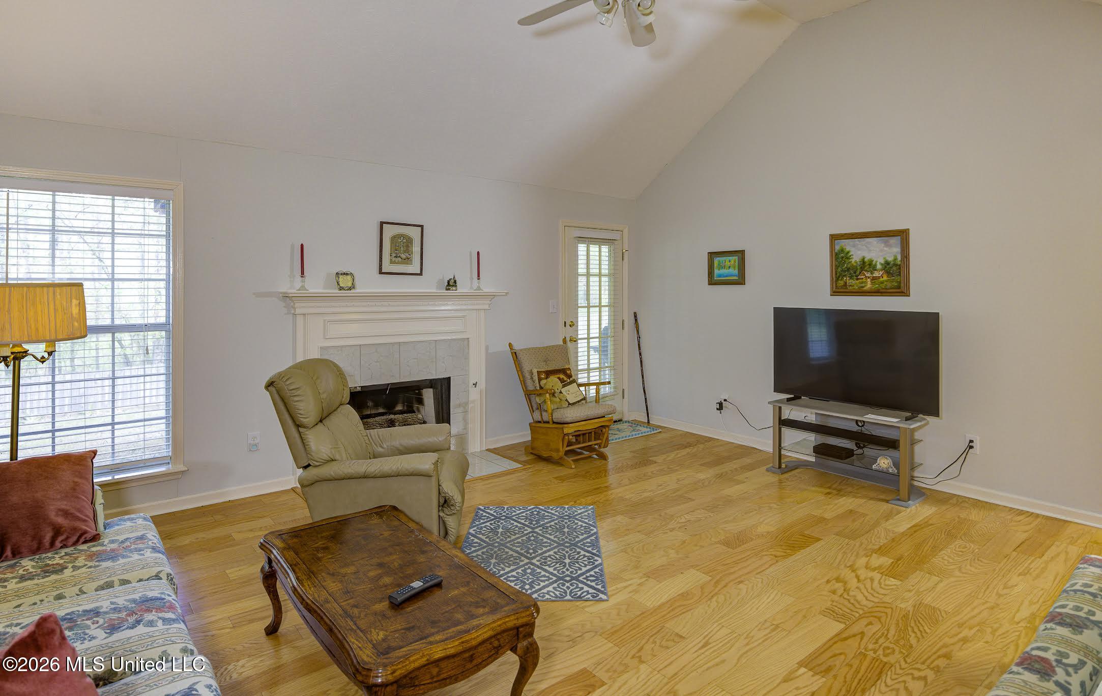 806 Winding Hills Drive