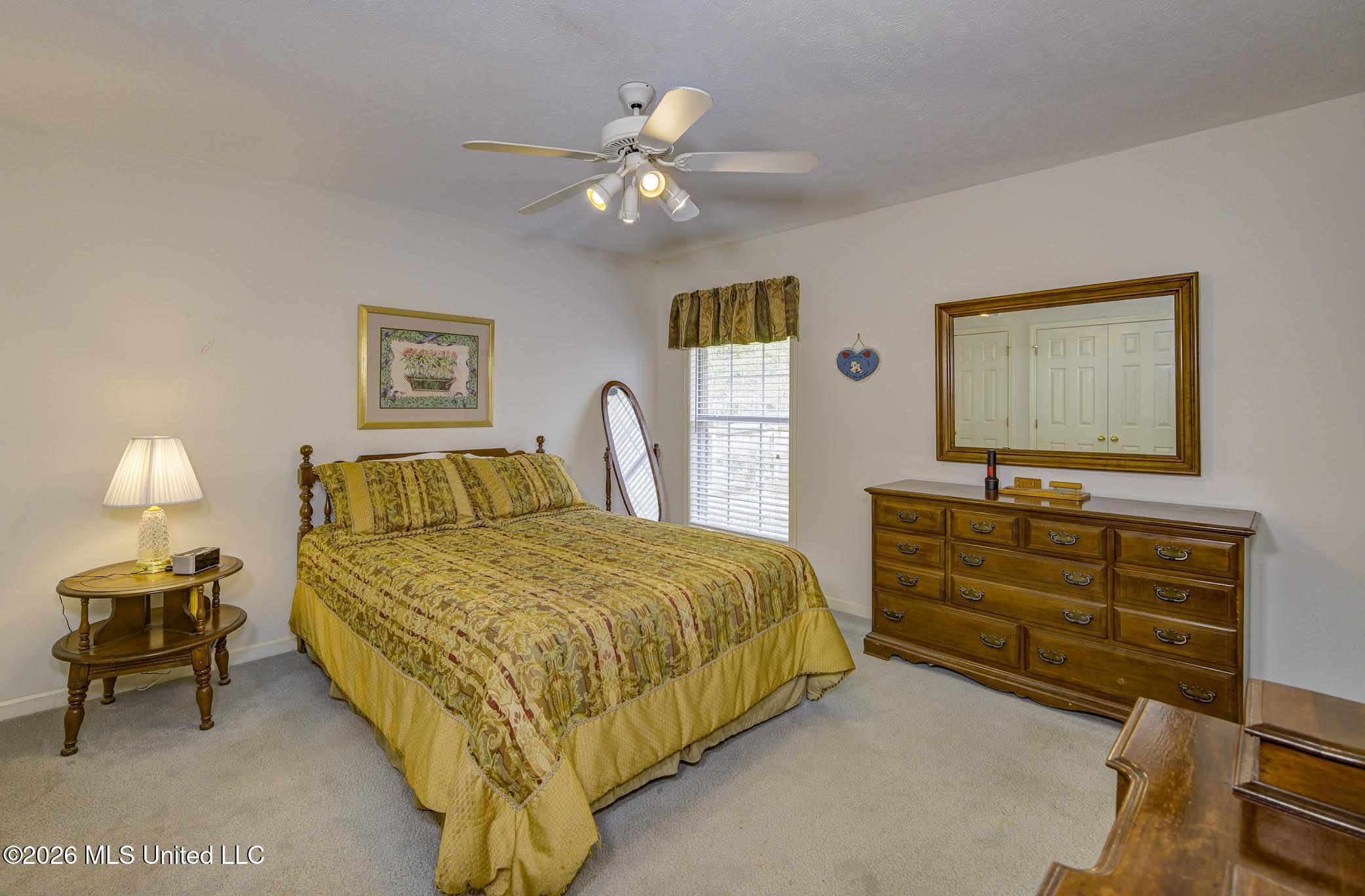 806 Winding Hills Drive