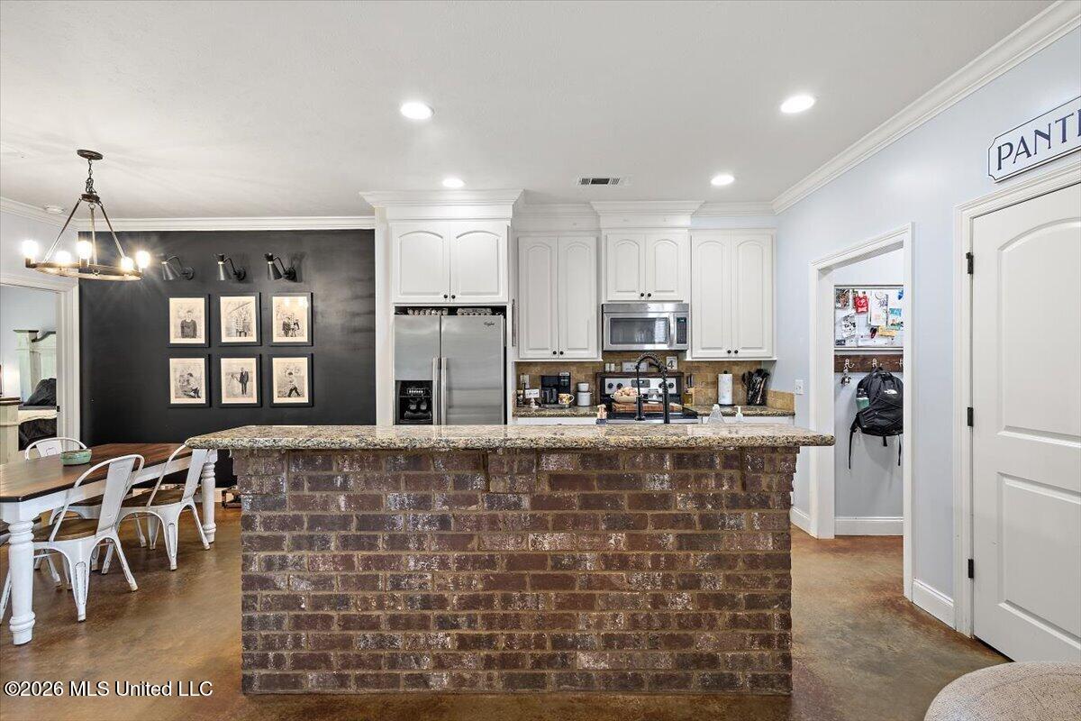 434 Pecan Circle
