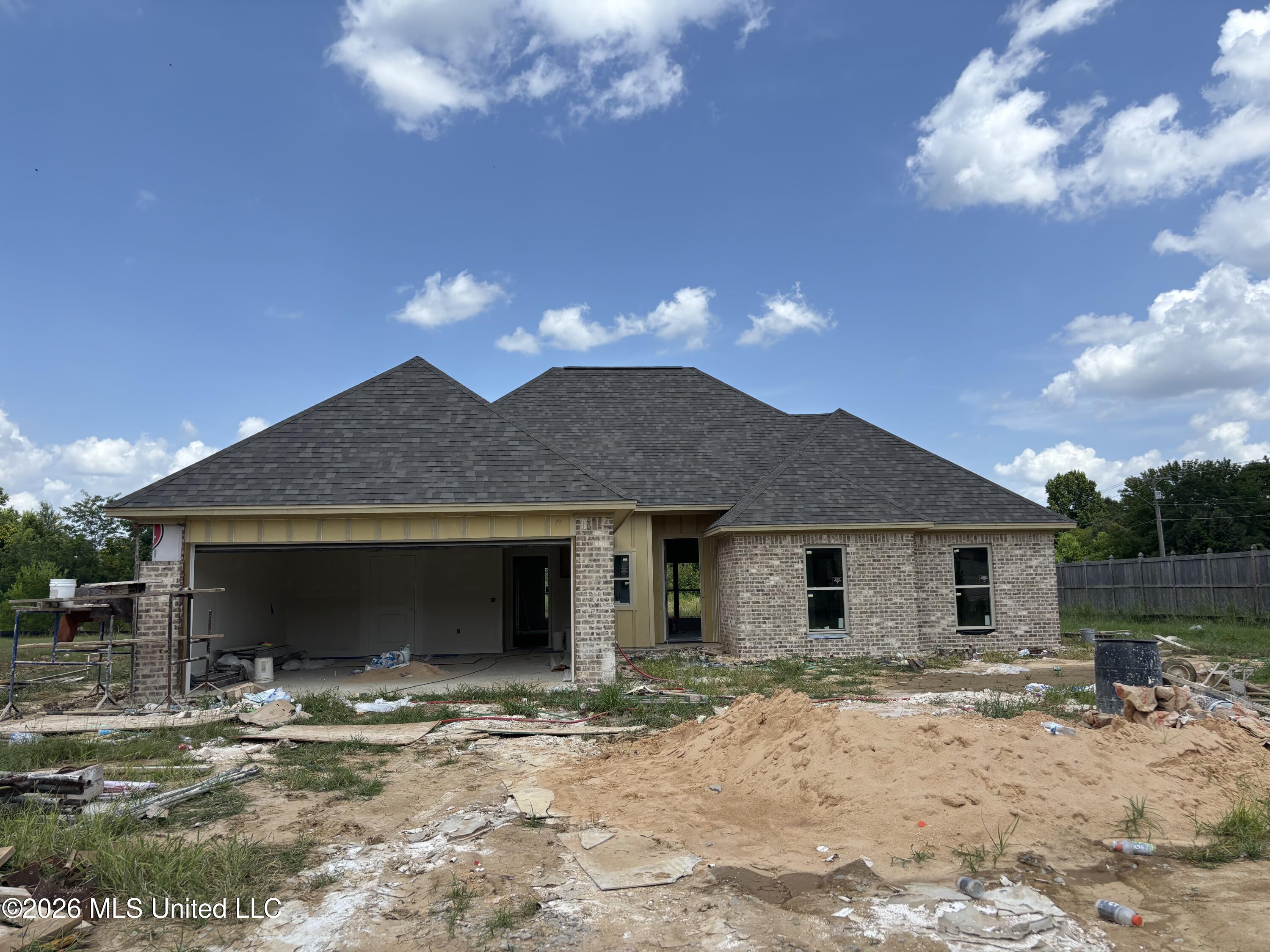 100 Trace Pointe Place