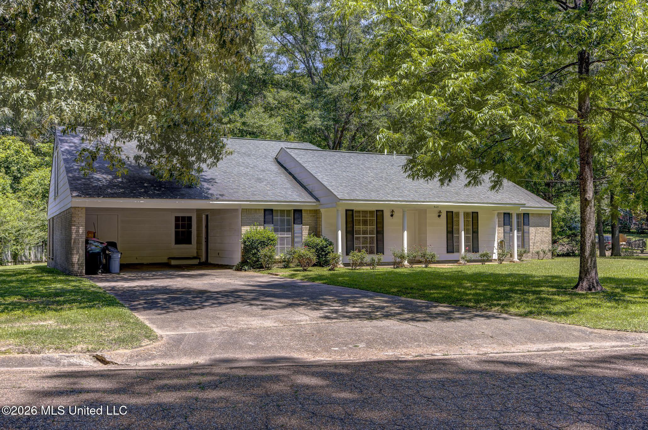 905 Wildwood Drive