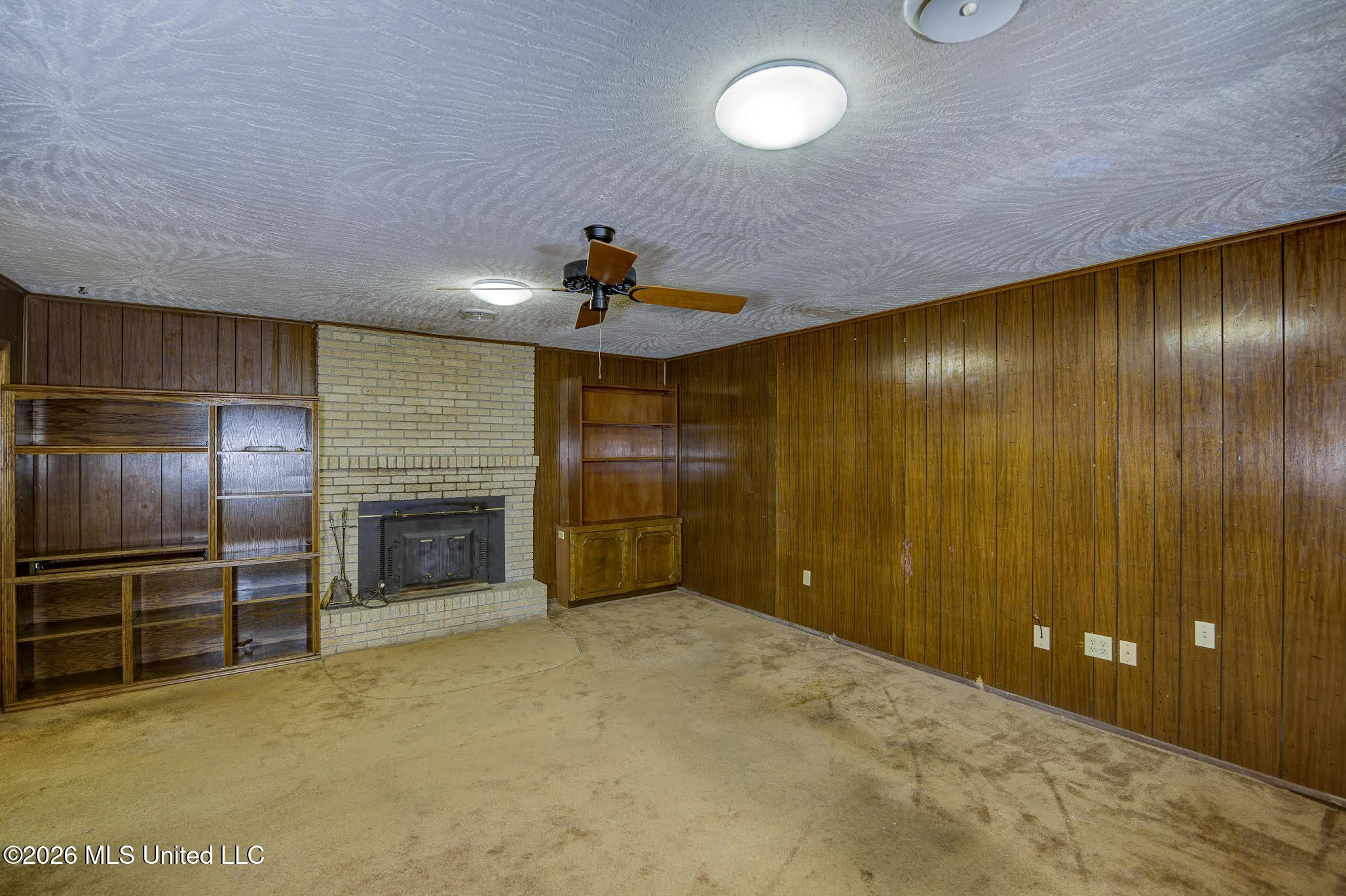 905 Wildwood Drive