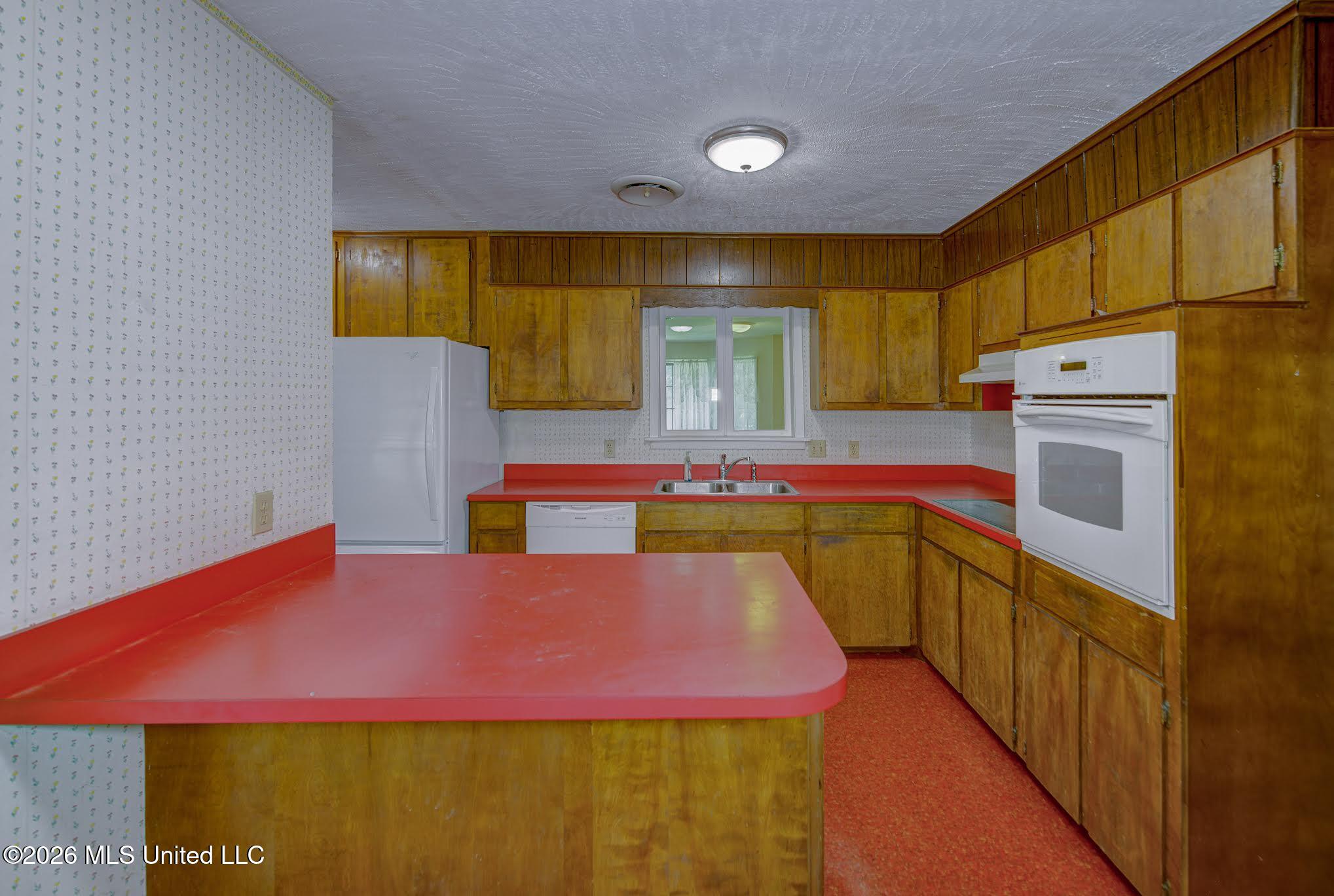 905 Wildwood Drive