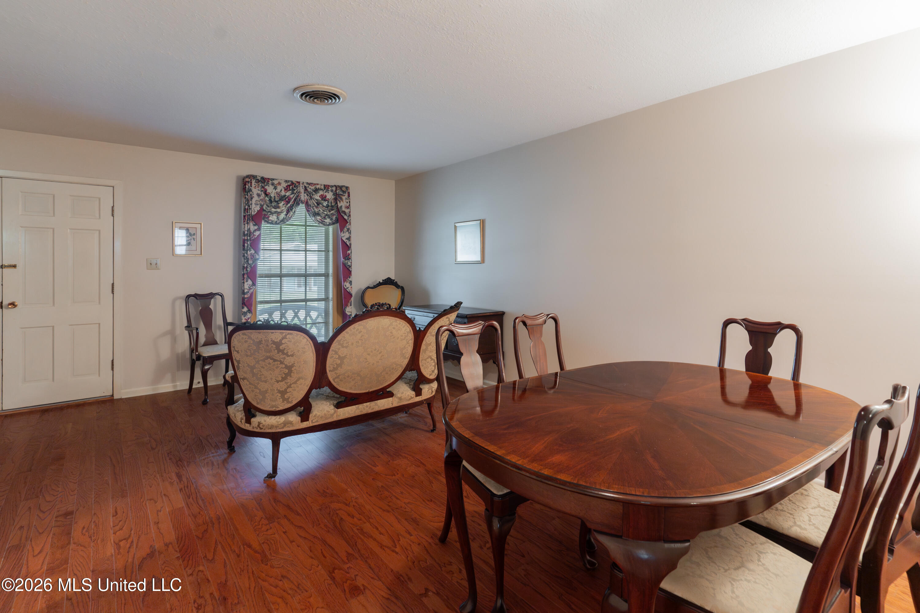 715 Tanglewood Drive