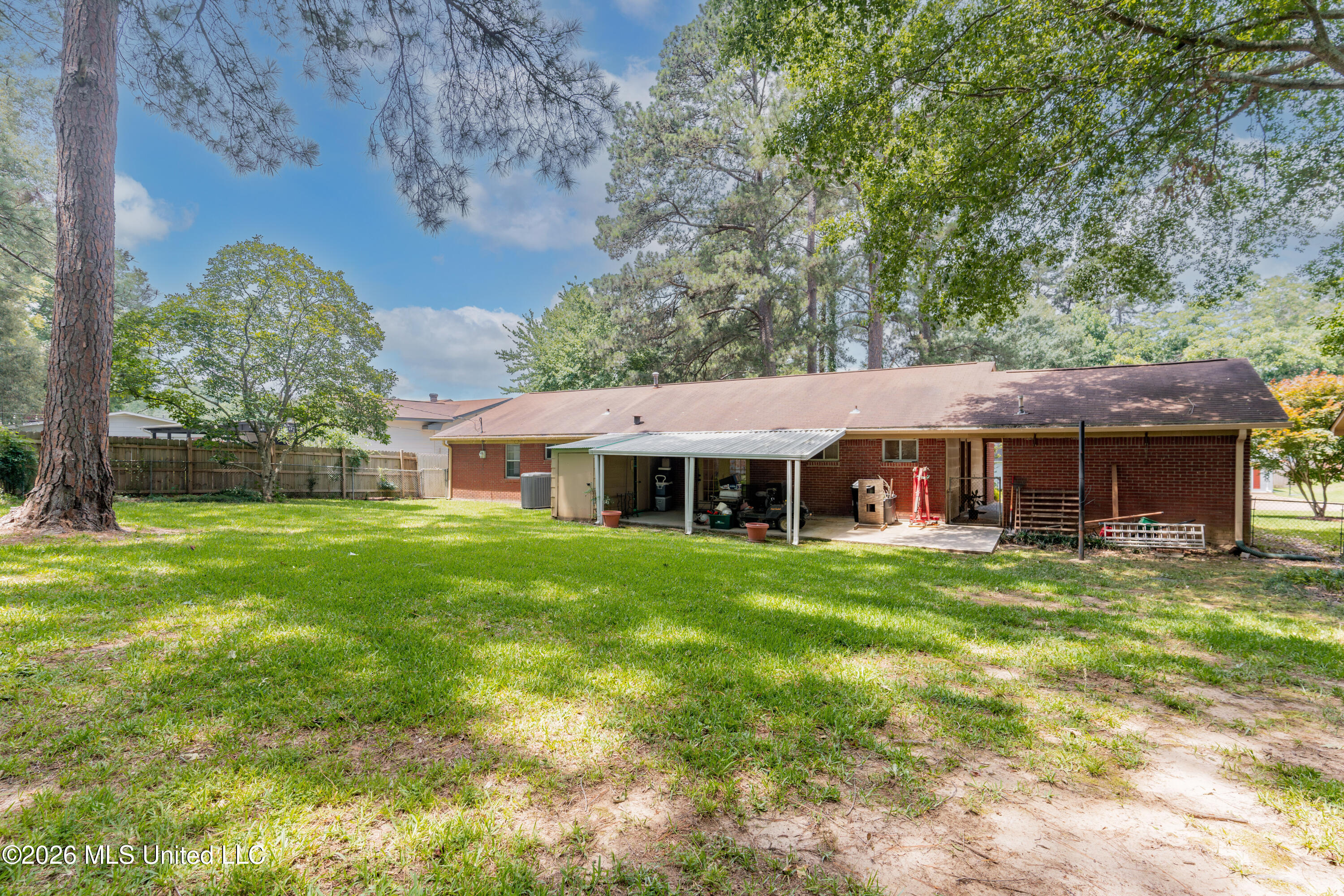 715 Tanglewood Drive