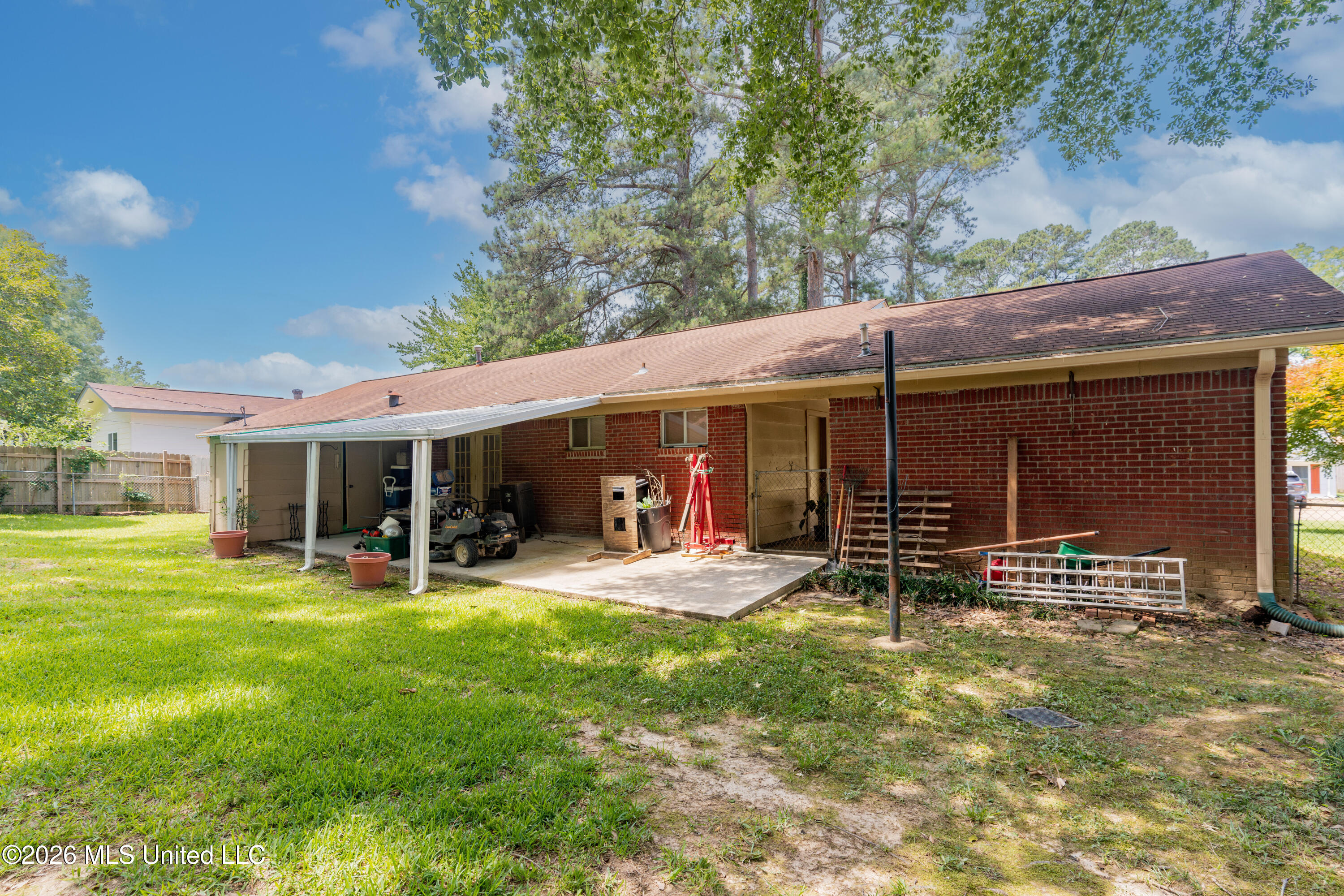 715 Tanglewood Drive