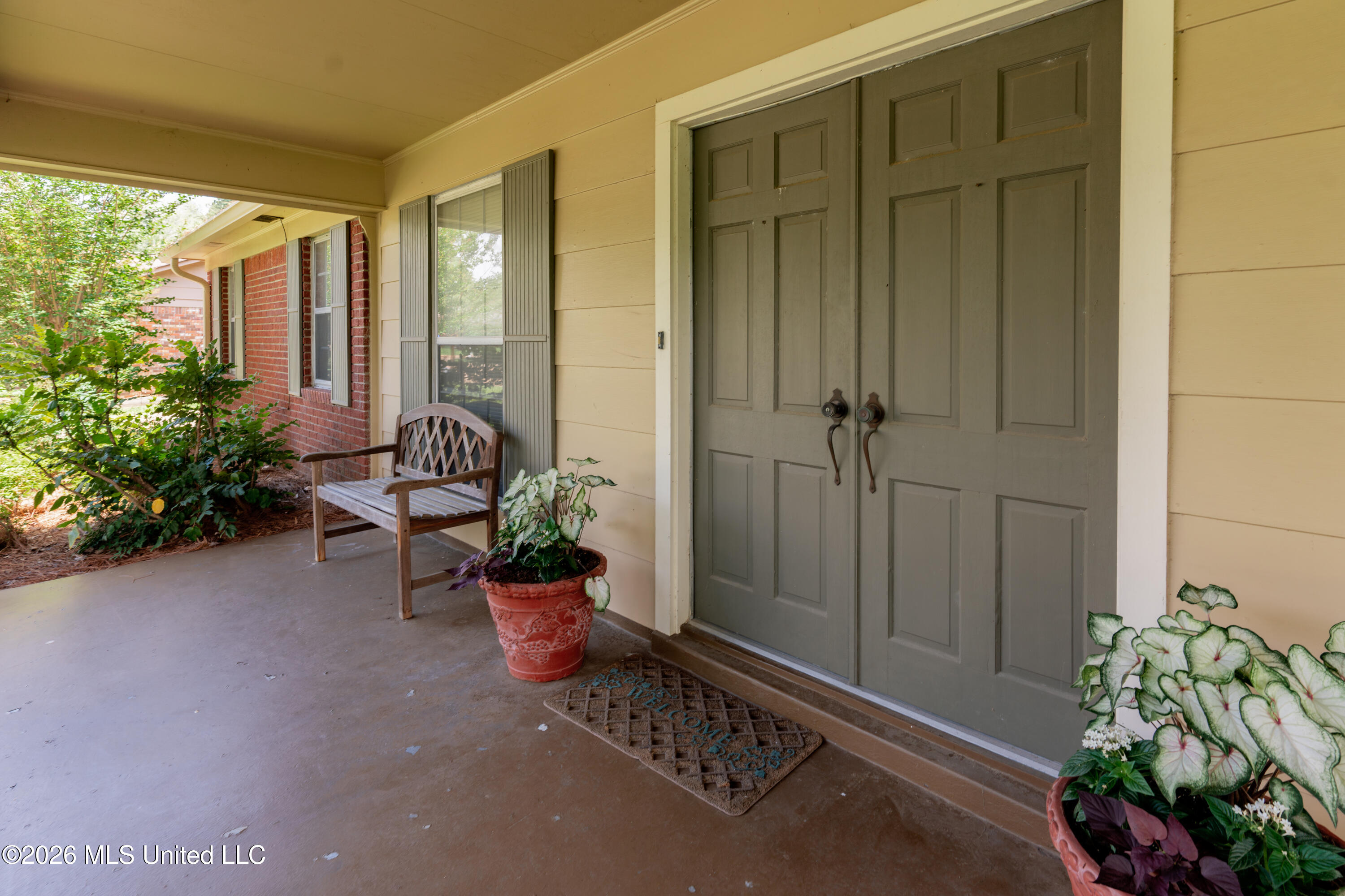715 Tanglewood Drive