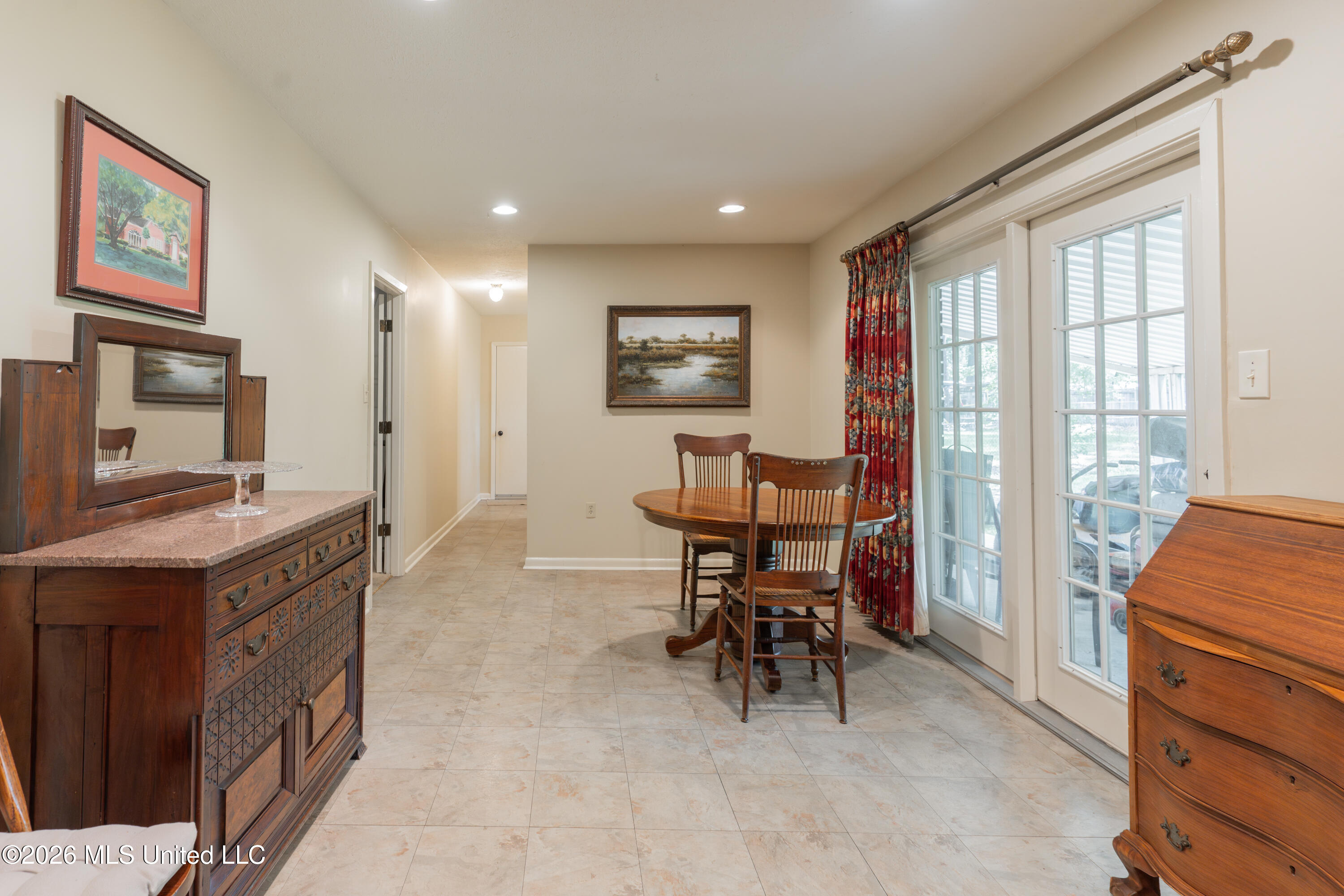 715 Tanglewood Drive