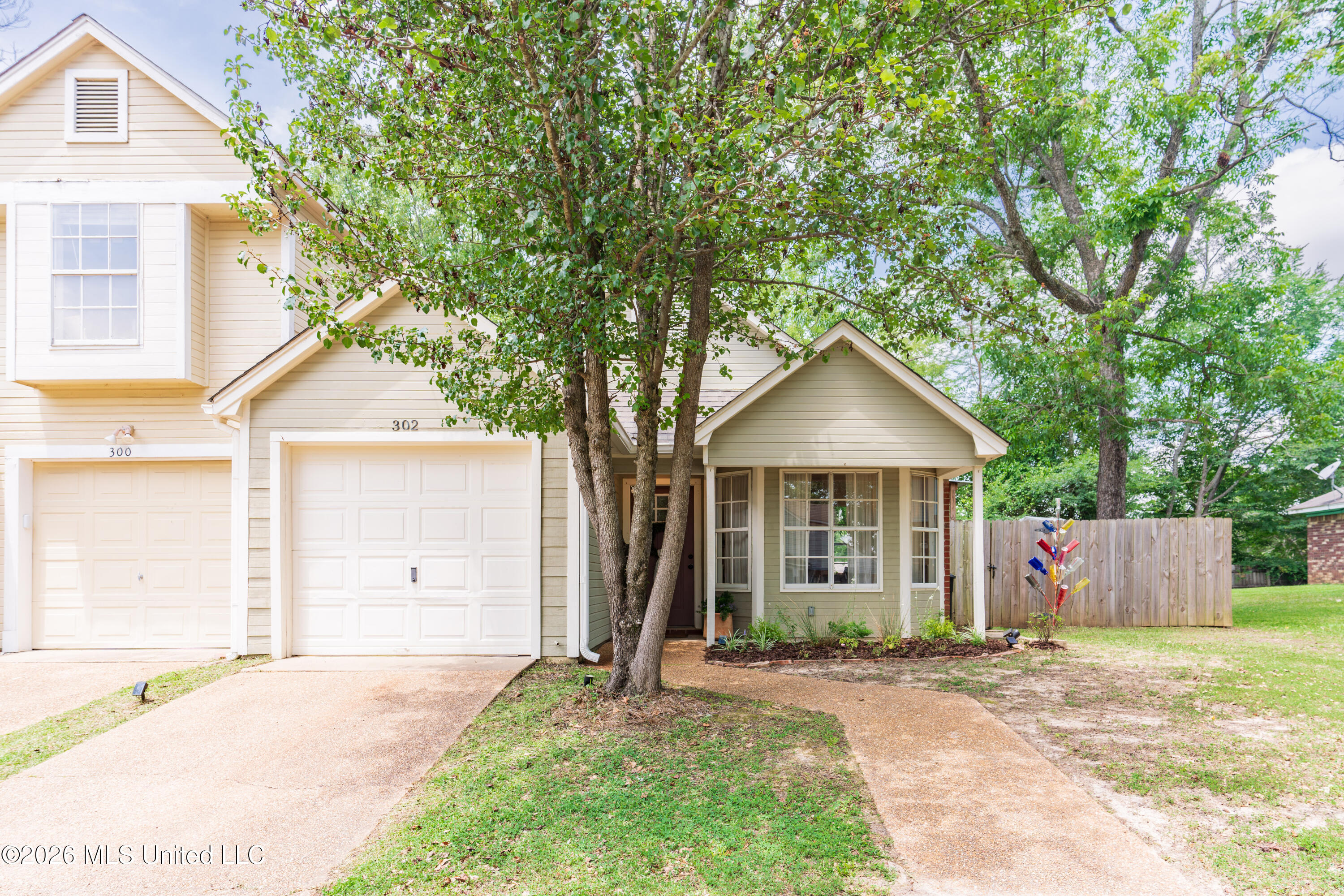 302 Indian Summer Lane