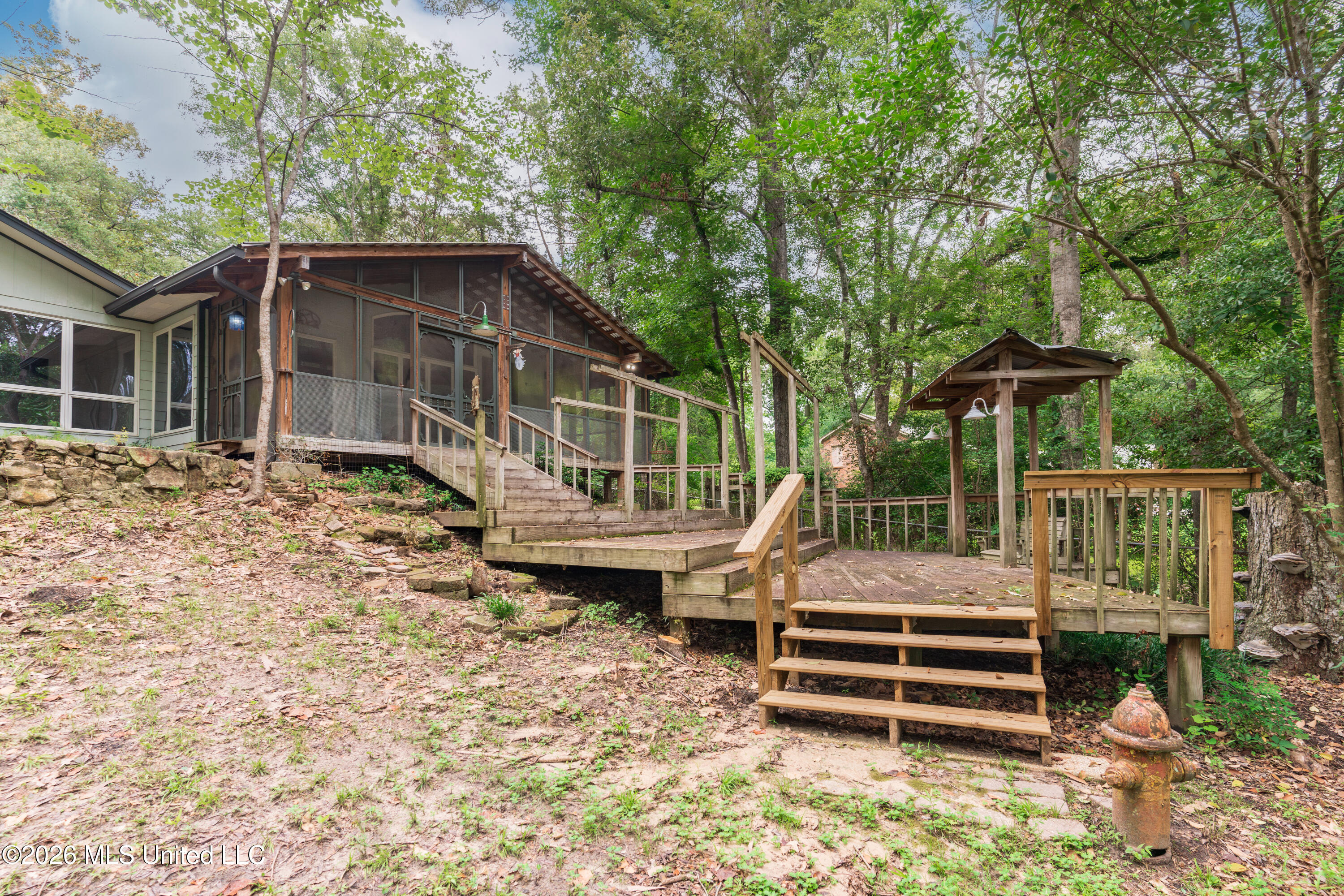 105 Mclendon Drive