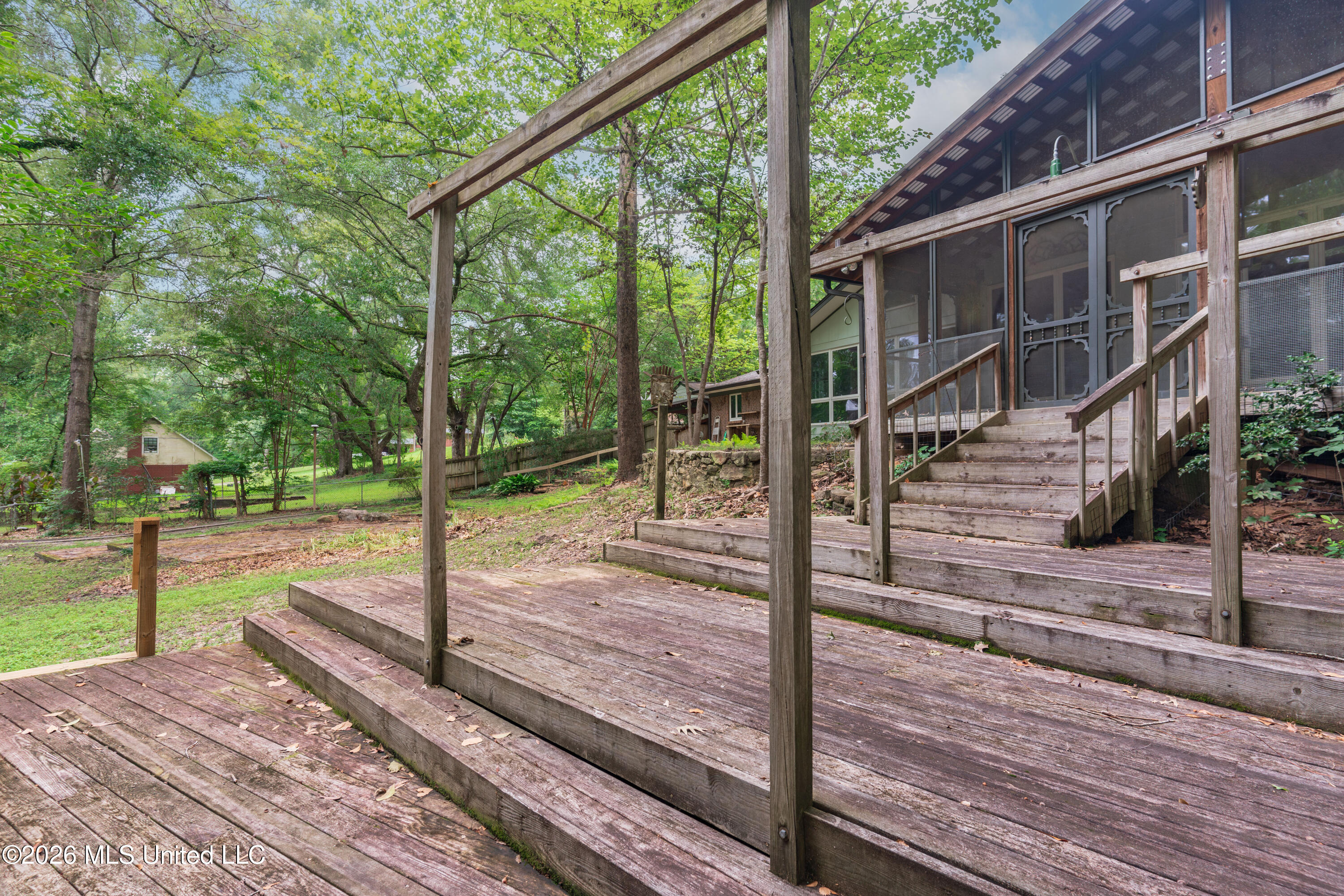 105 Mclendon Drive
