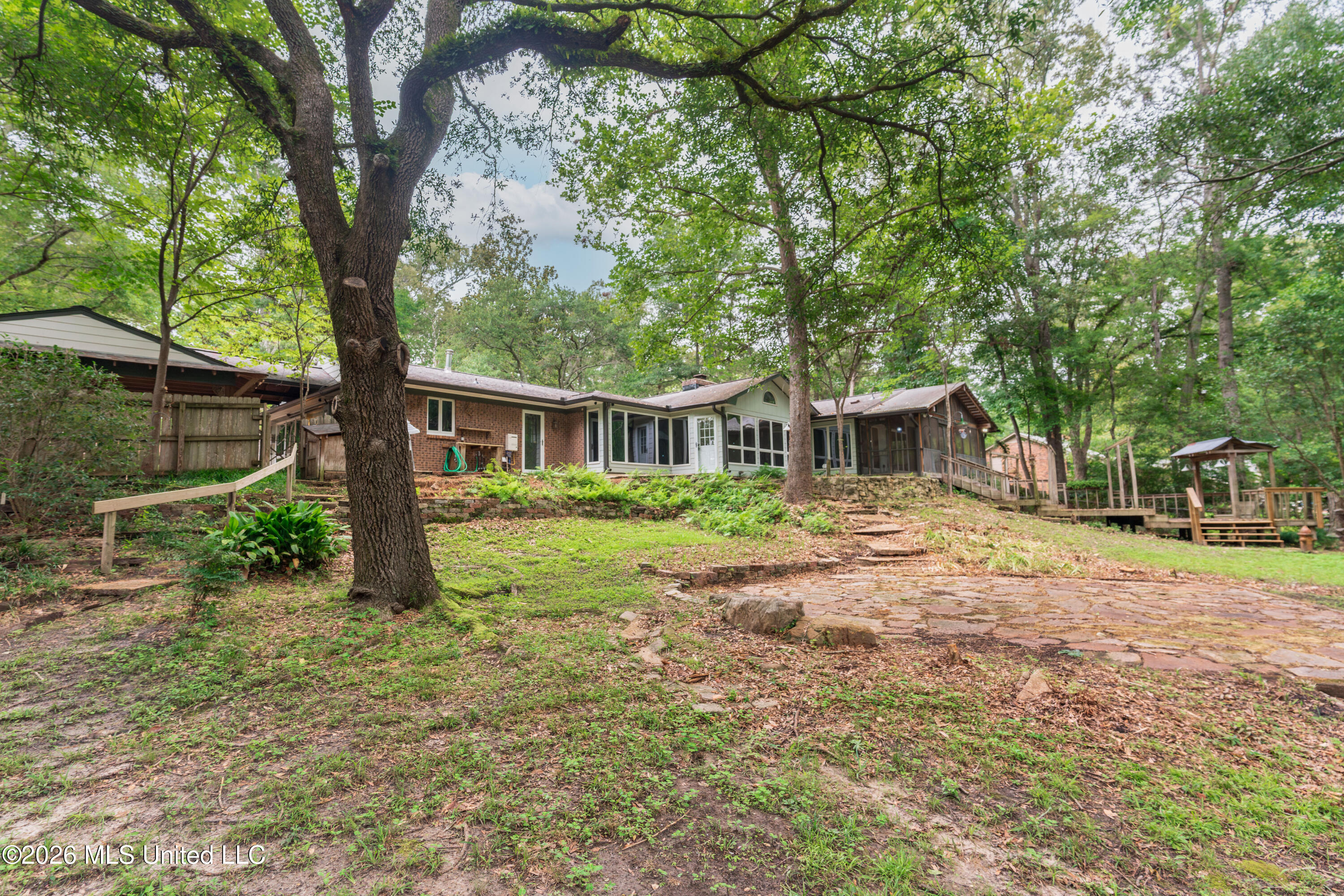 105 Mclendon Drive