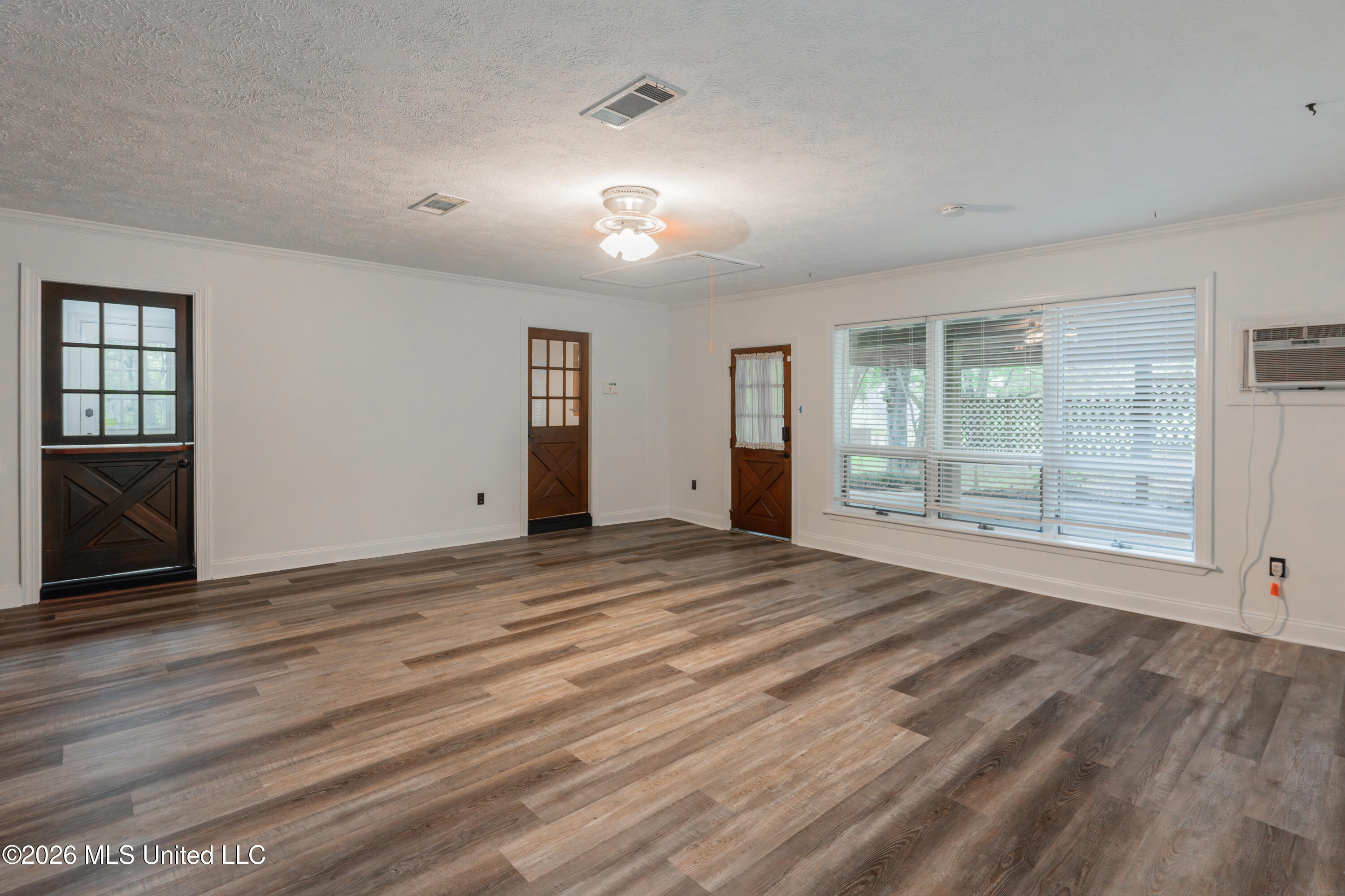 105 Mclendon Drive