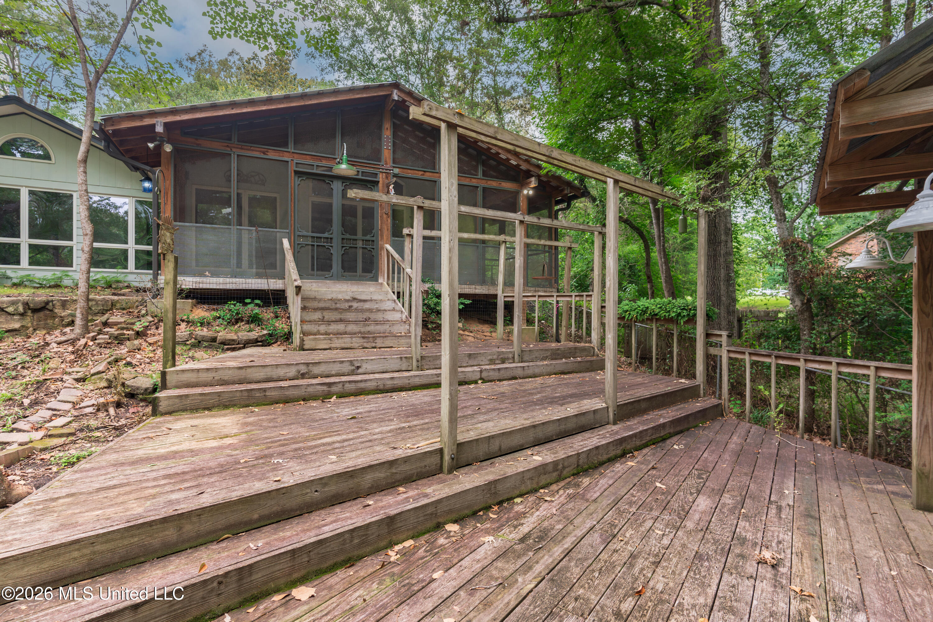 105 Mclendon Drive