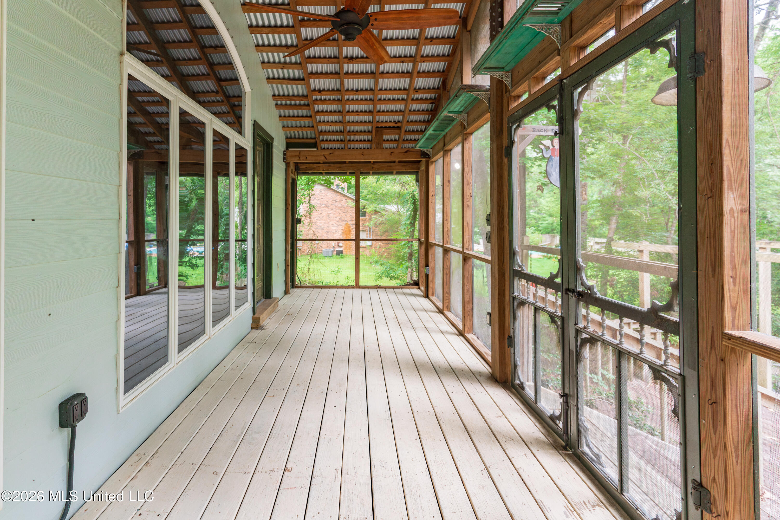 105 Mclendon Drive