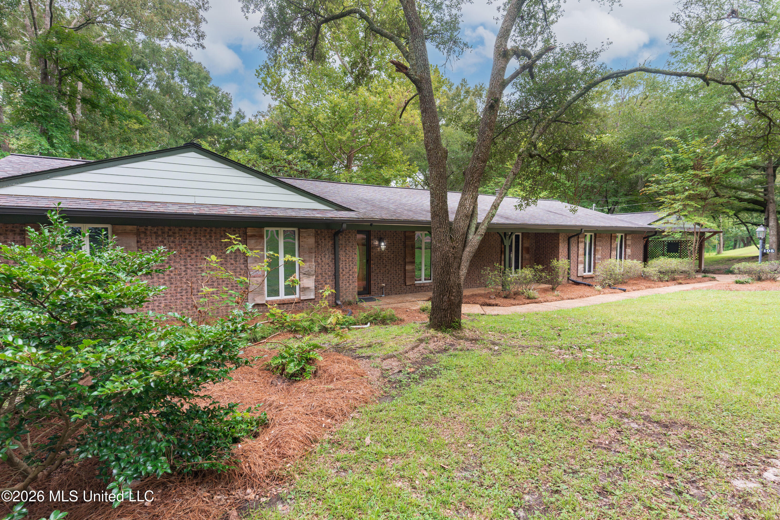 105 Mclendon Drive