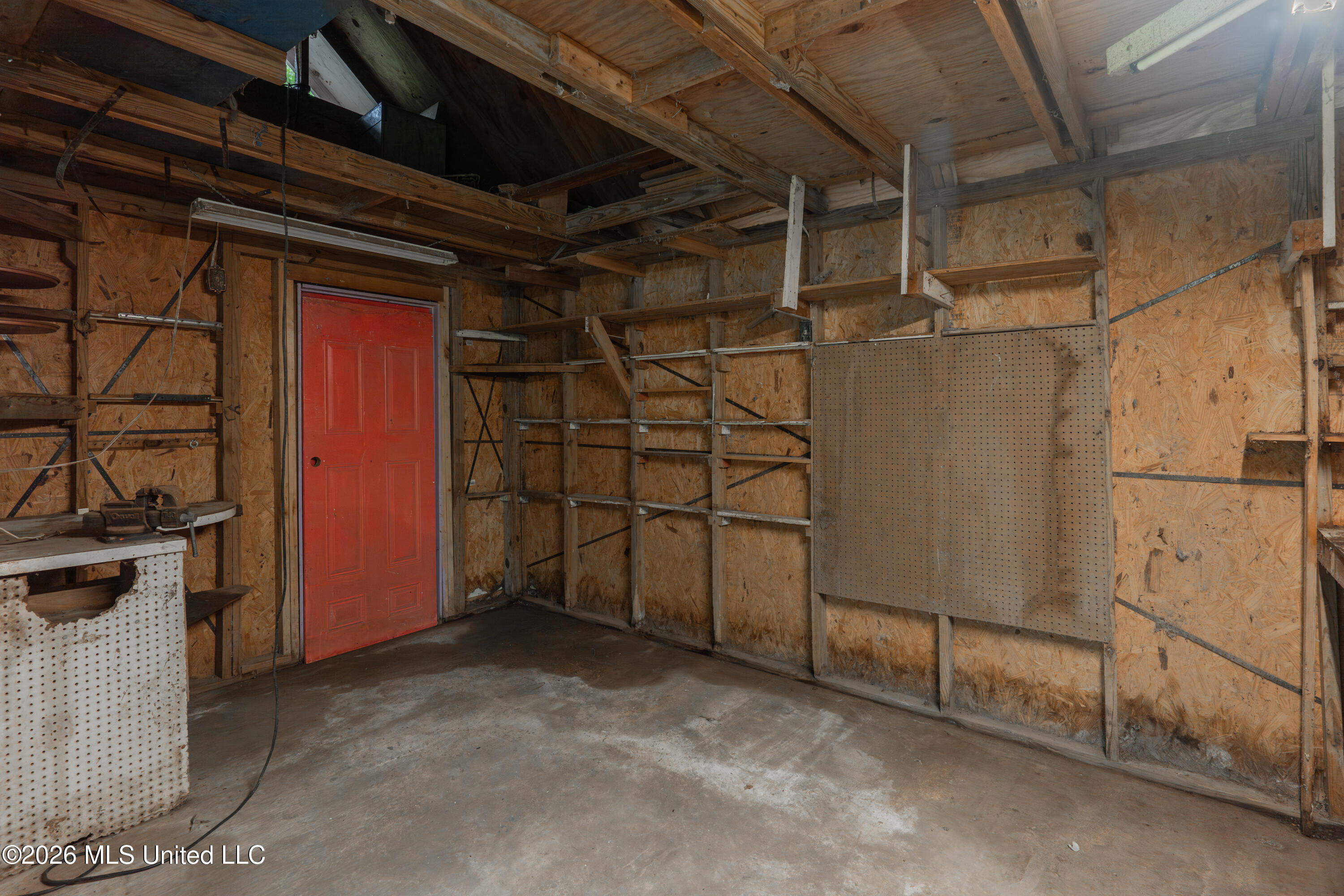 105 Mclendon Drive