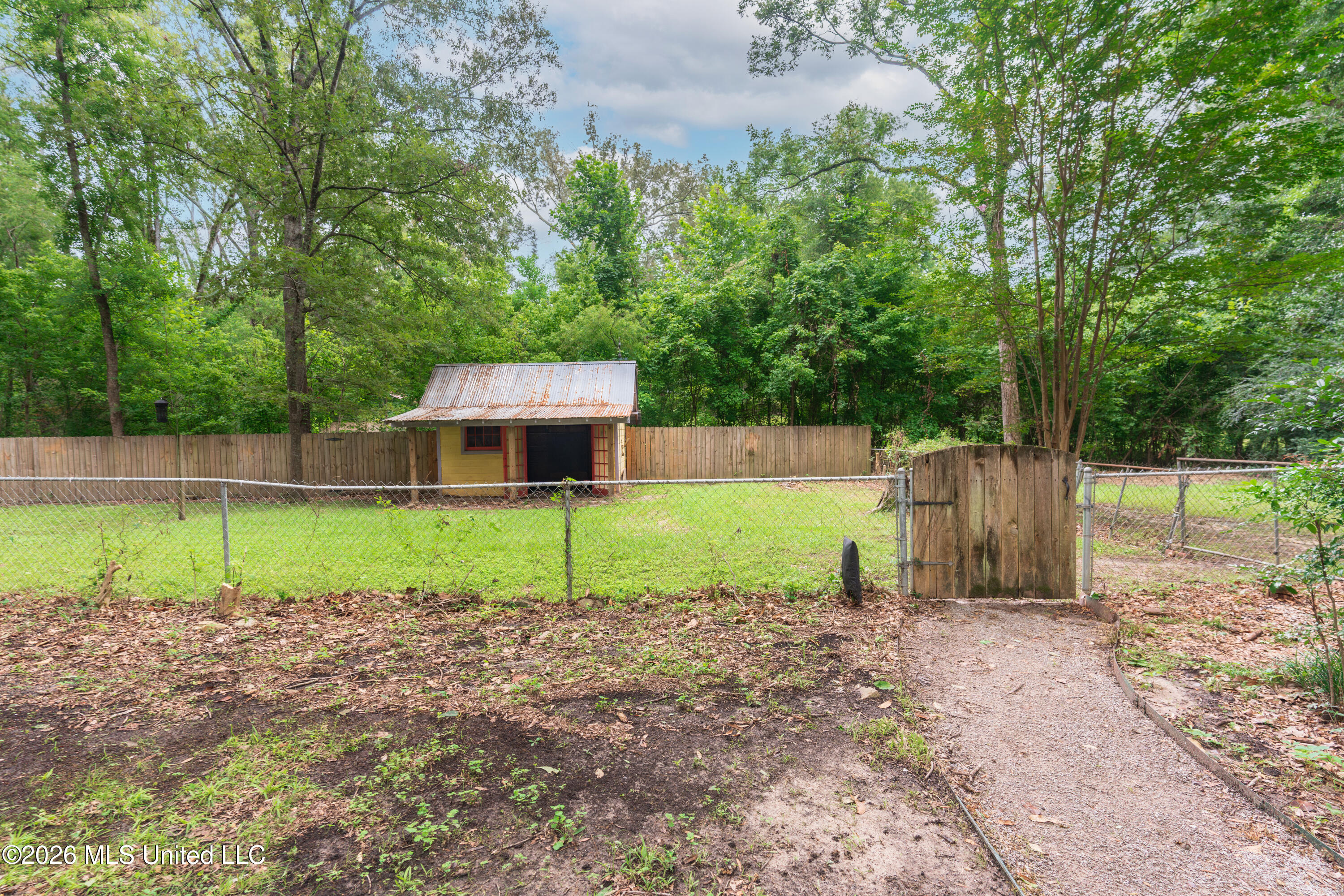 105 Mclendon Drive