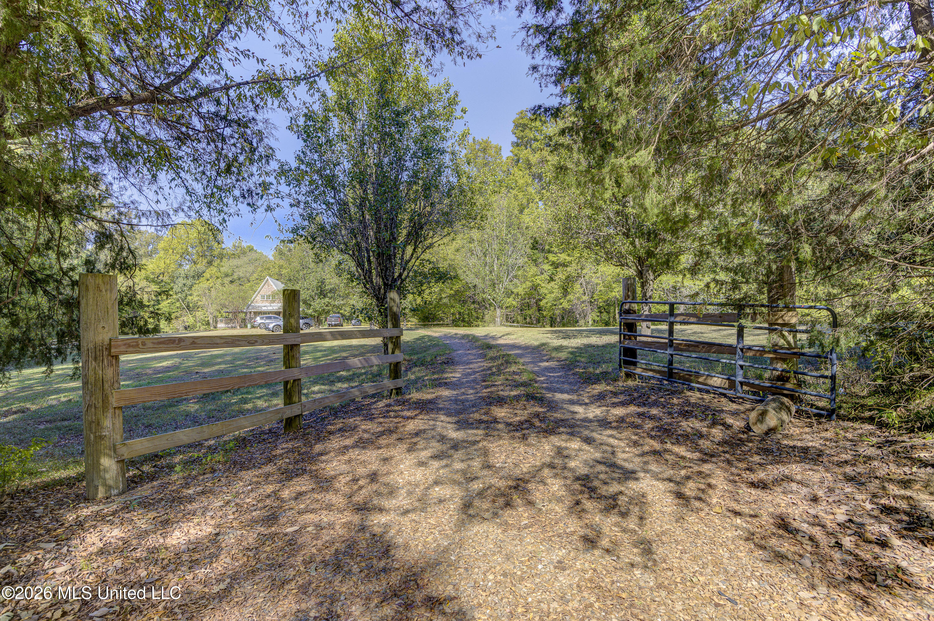 7025 Highway 433